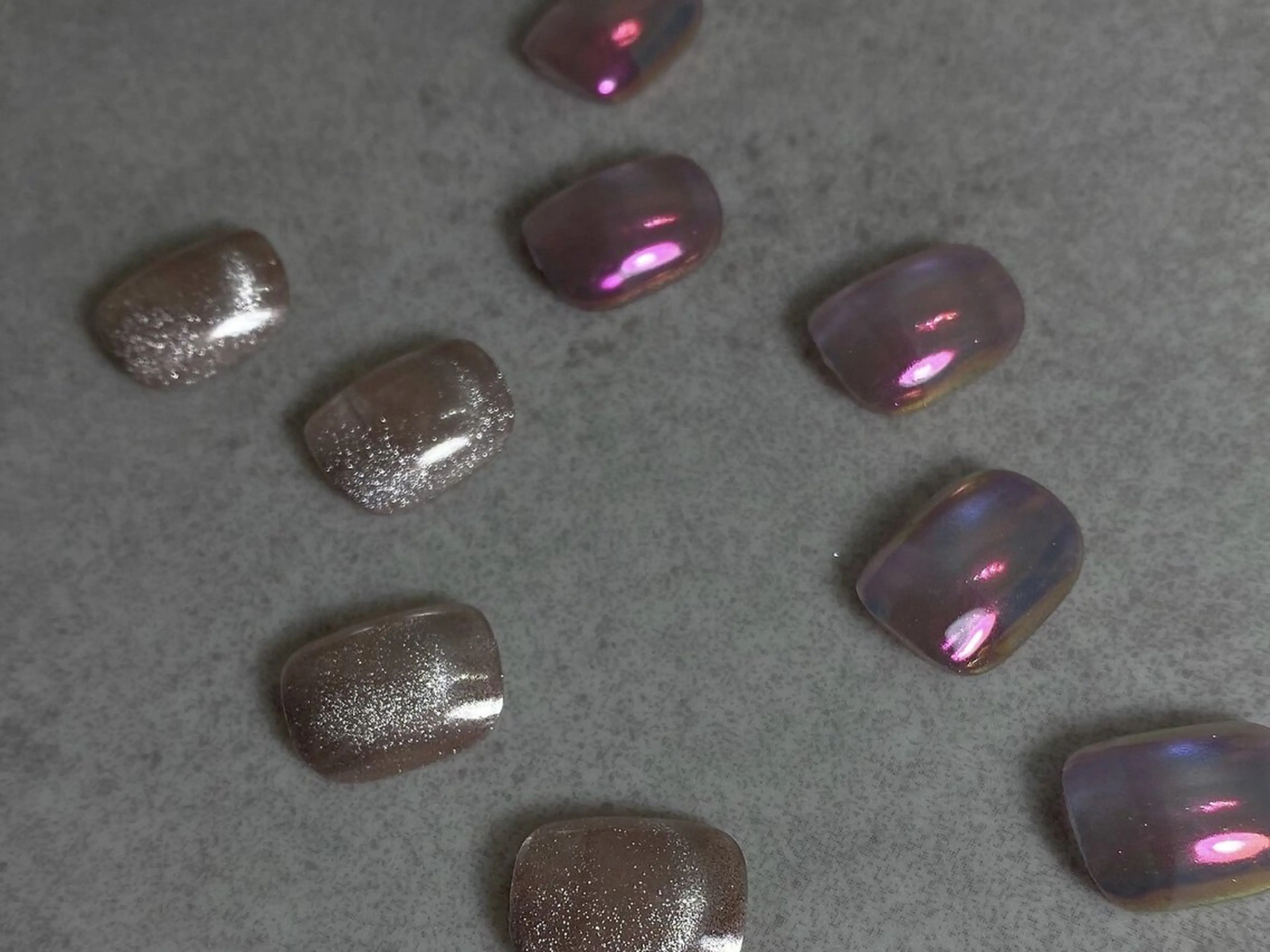 on マグネット or on ミラーの写真