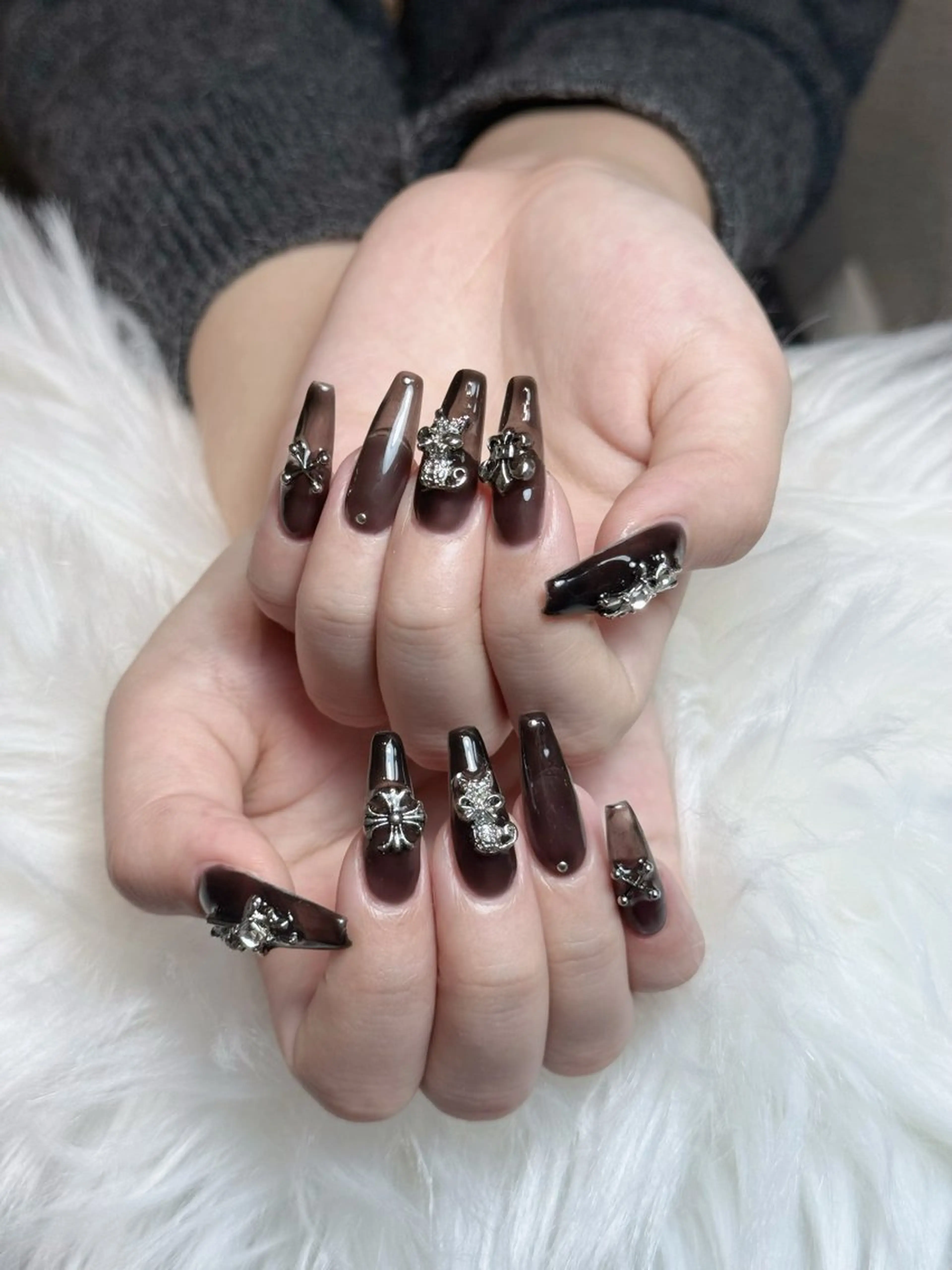 ネイル フレンチネイル ジェルネイル キラキラネイル 韓国ネイル マグネットネイル Julli NailStudioのネイルデザイン