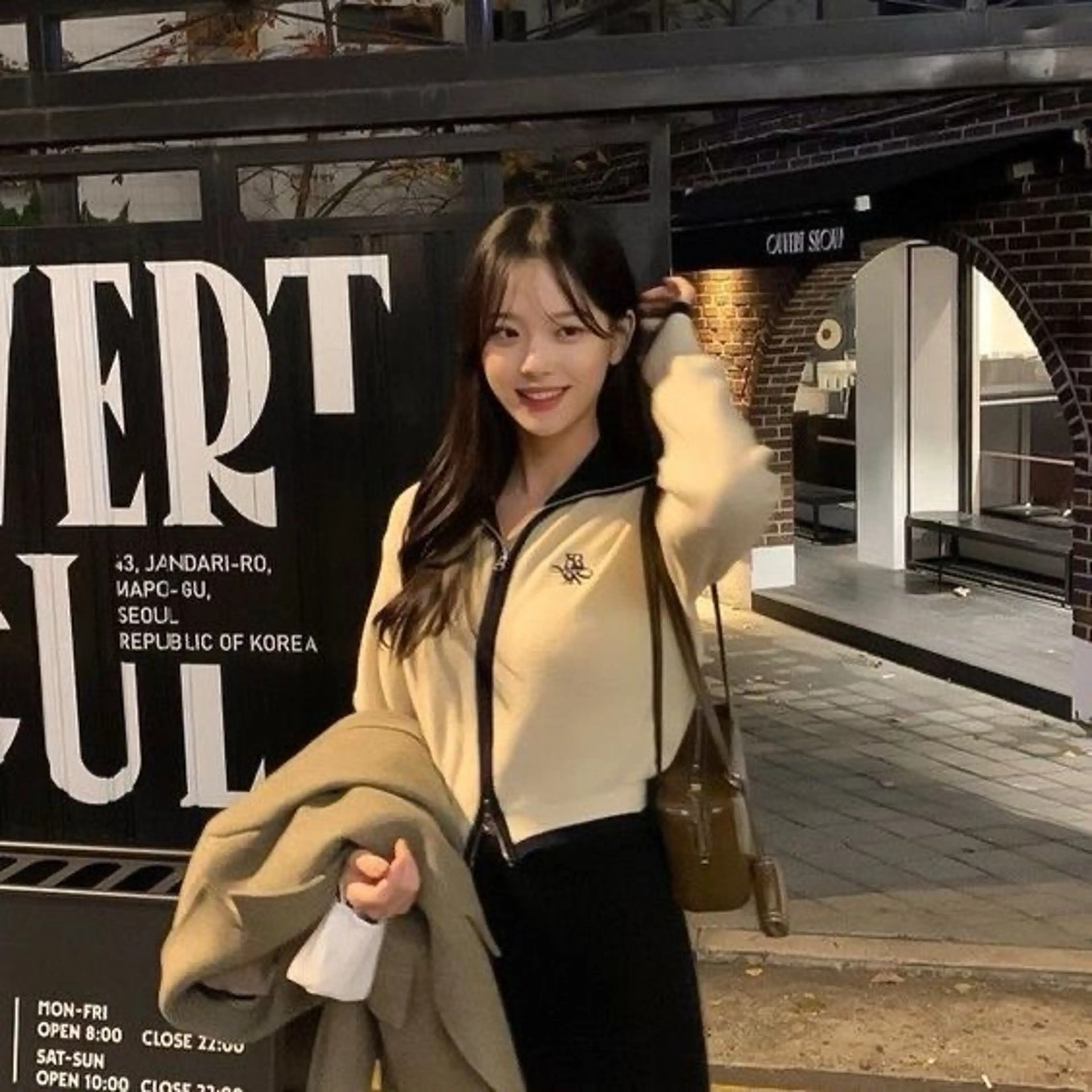 ロング カラー カット ヘアカラー トリートメント 莉乃/縮毛矯正/髪質 改善/艶カラーのヘアスタイル