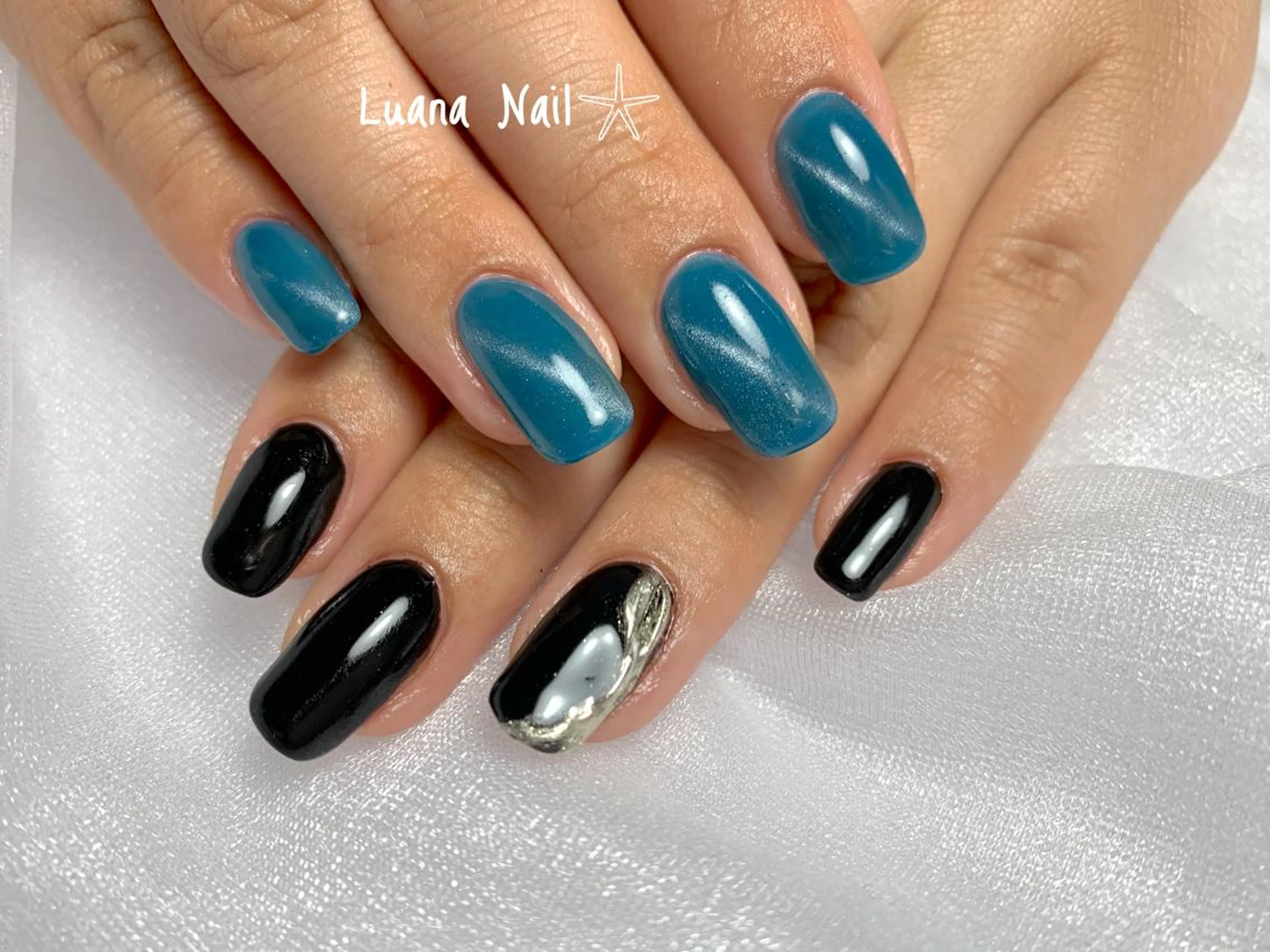 ネイル マグネットネイル ミラーネイル ハンドネイル BeauJu by Luana Nail所属・BeauJu by Luana Nailのネイルデザイン