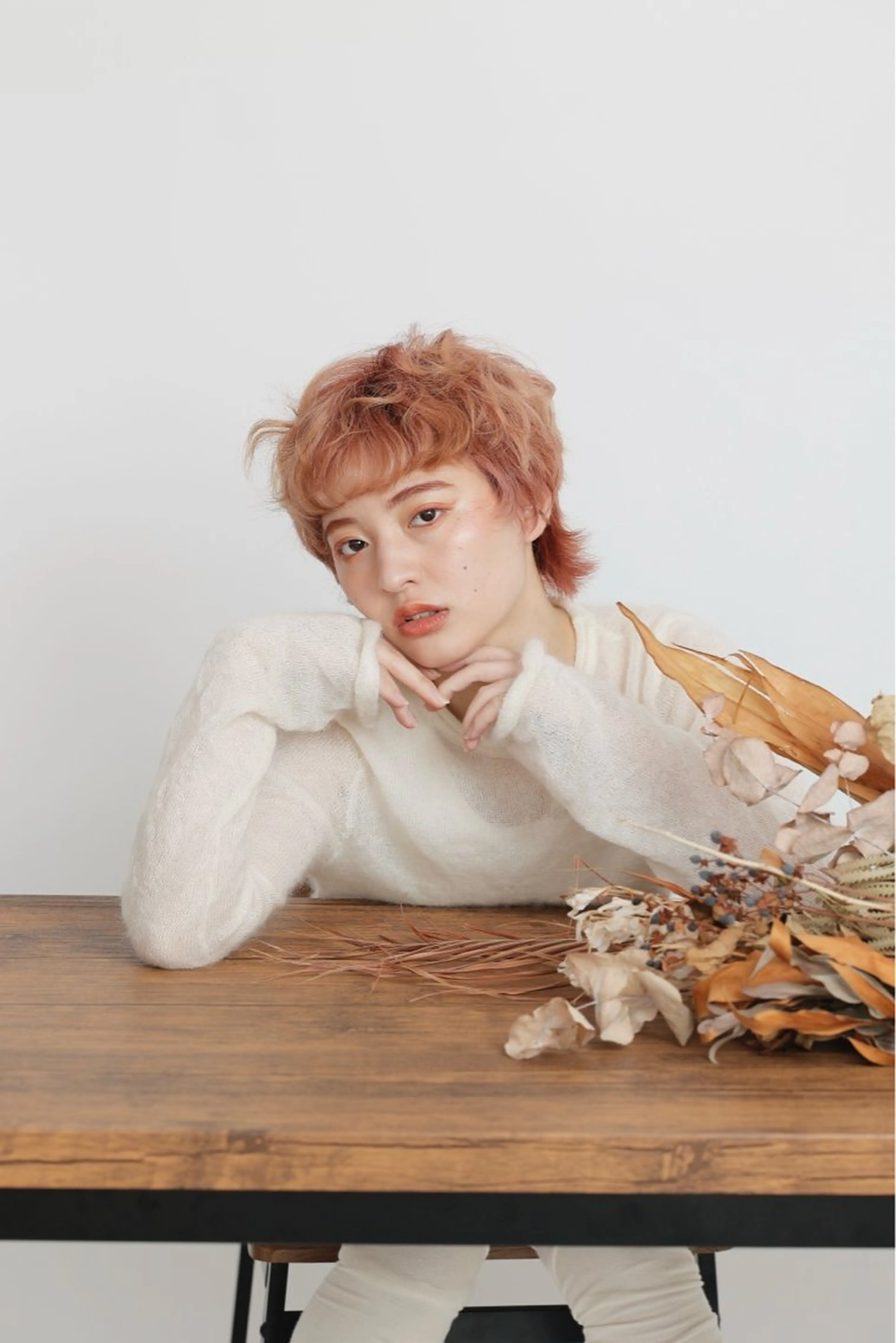 ミディアム カット ヘアカラー hoNua. 栄/透明感カラーのヘアスタイル