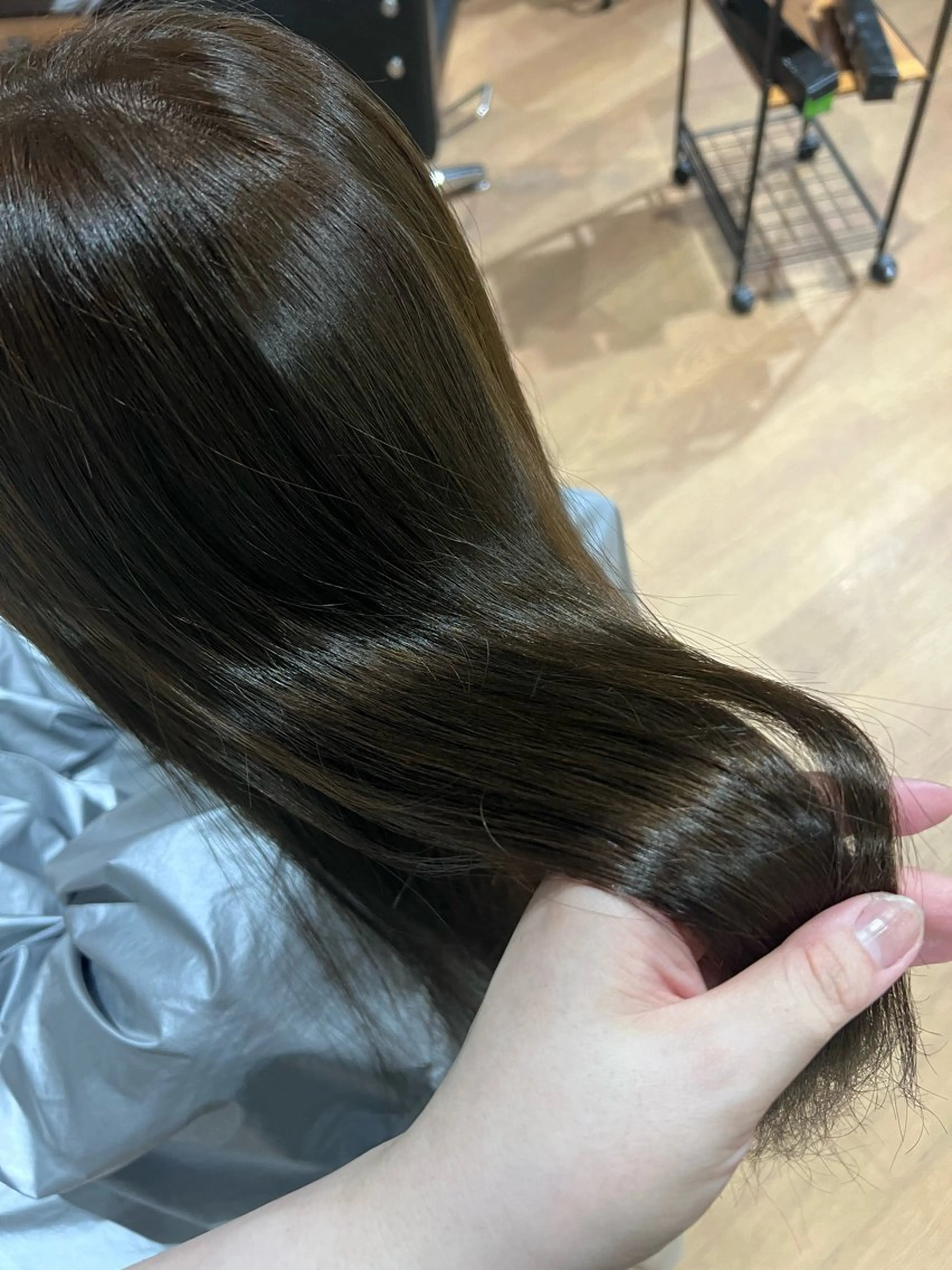 セミロング カラー ヘアカラー Vis ill所属・イリオモテ レナのヘアスタイル