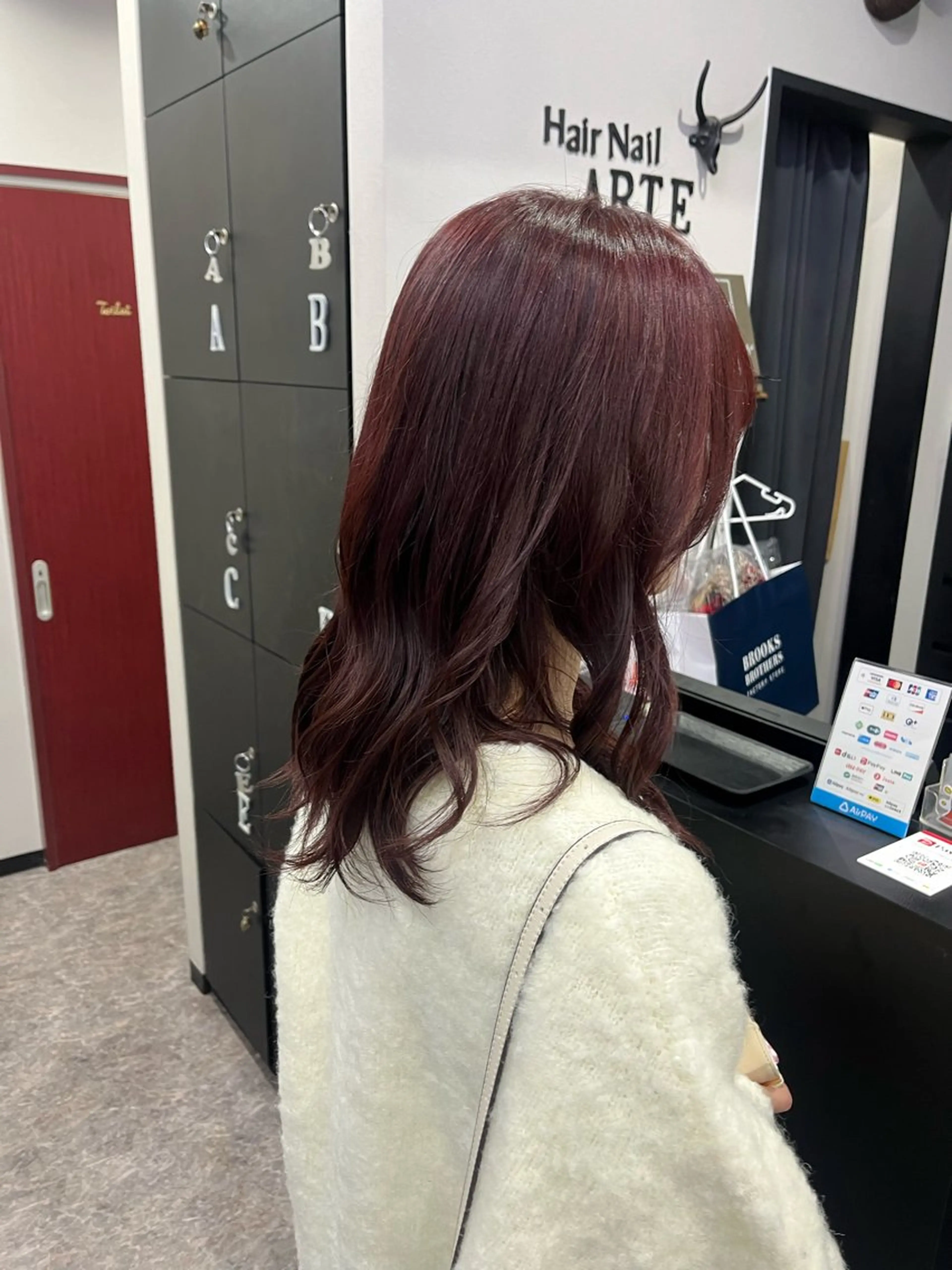 ロング カラー ヘアカラー 友滝 真菜美のヘアスタイル