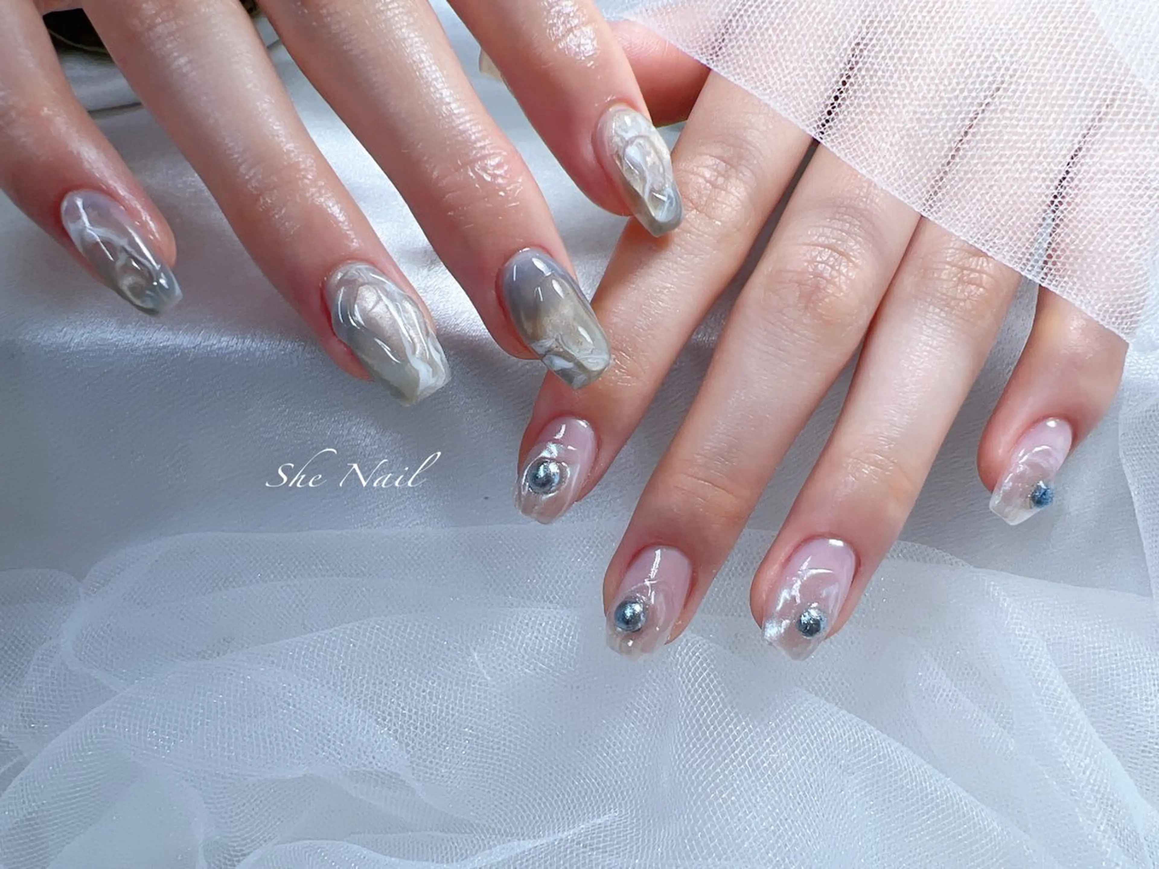 ネイル チークネイル 長さ出し フレンチネイル ガラスフレンチ マグネットネイル ハンドネイル She   Nail所属・ISA_ BELLAのネイルデザイン