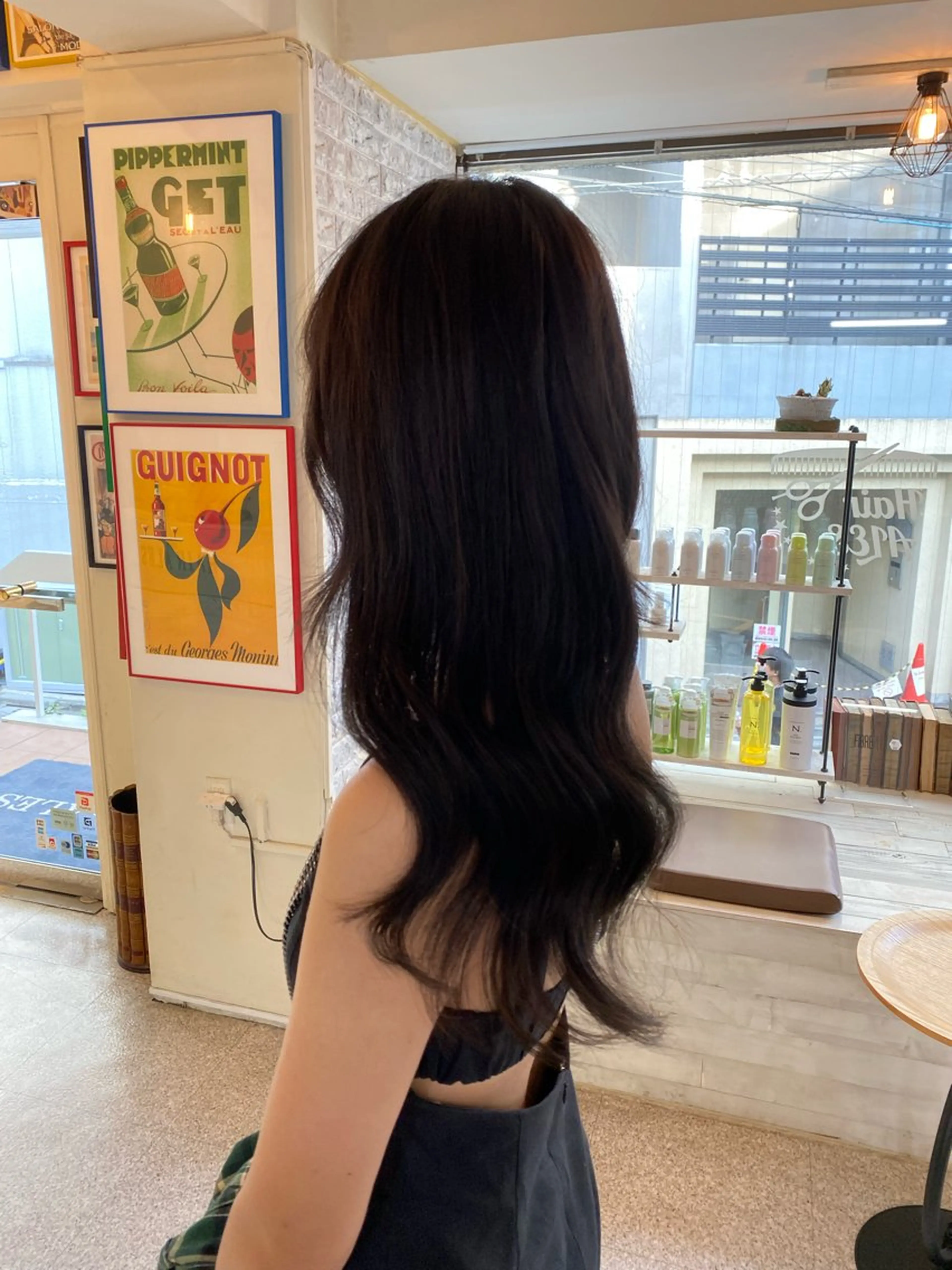 ロング シールエクステ エクステ レイヤーカット ウルフカット カット ヘアカラー トリートメント レイヤーウルフ エクステ磯部のヘアスタイル