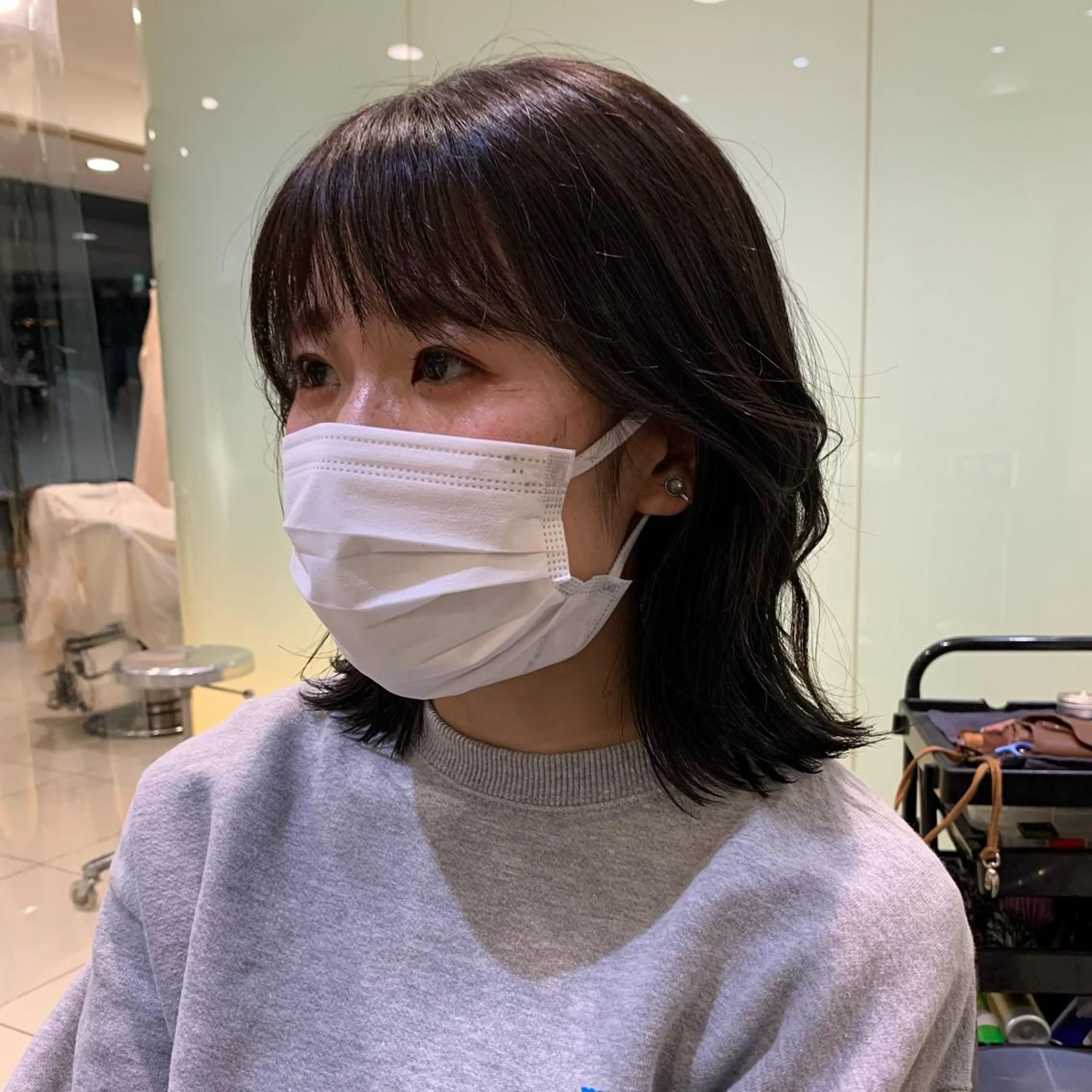 ミディアム くびれヘア 韓国風ヘア タンバルモリパーマ 礒井メンキのヘアスタイル