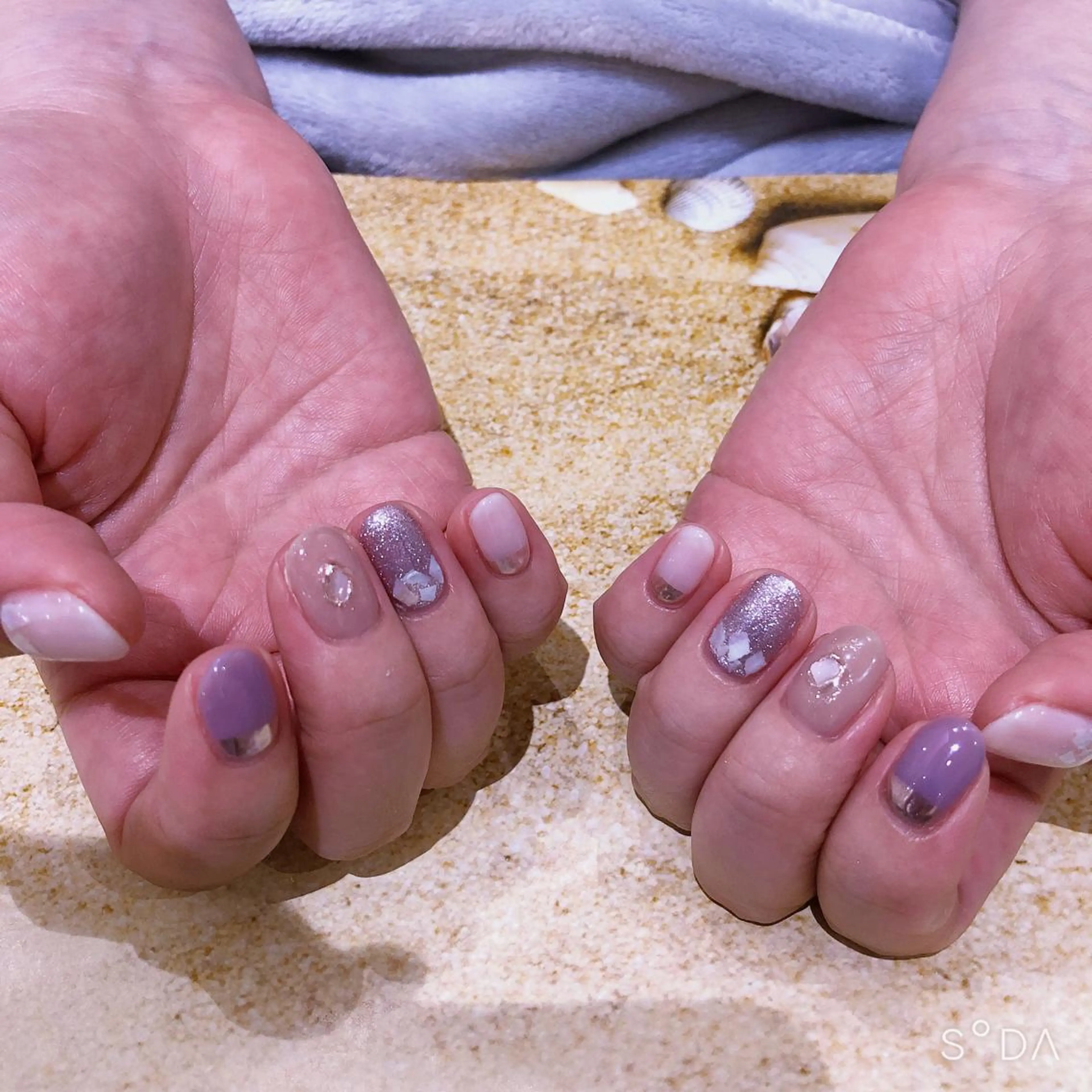 ネイル ニュアンスネイル ハンドネイル 吉野✨ ネイルデザイナー✨のネイルデザイン