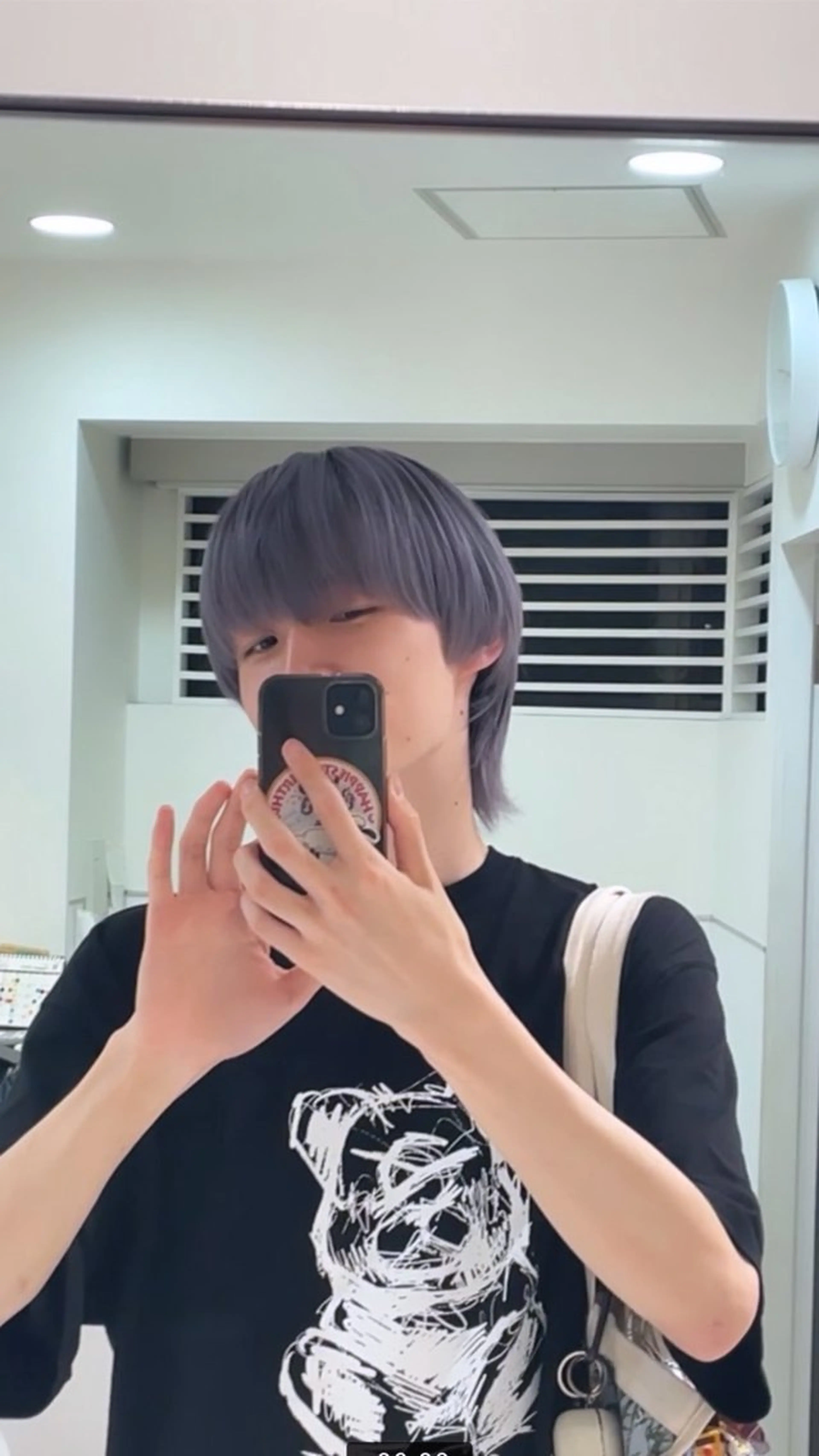 ショート カラー メンズ メンズブリーチ ブリーチ ヘアカラー ゼンコー国分寺店所属・岡田 昂樹のヘアスタイル