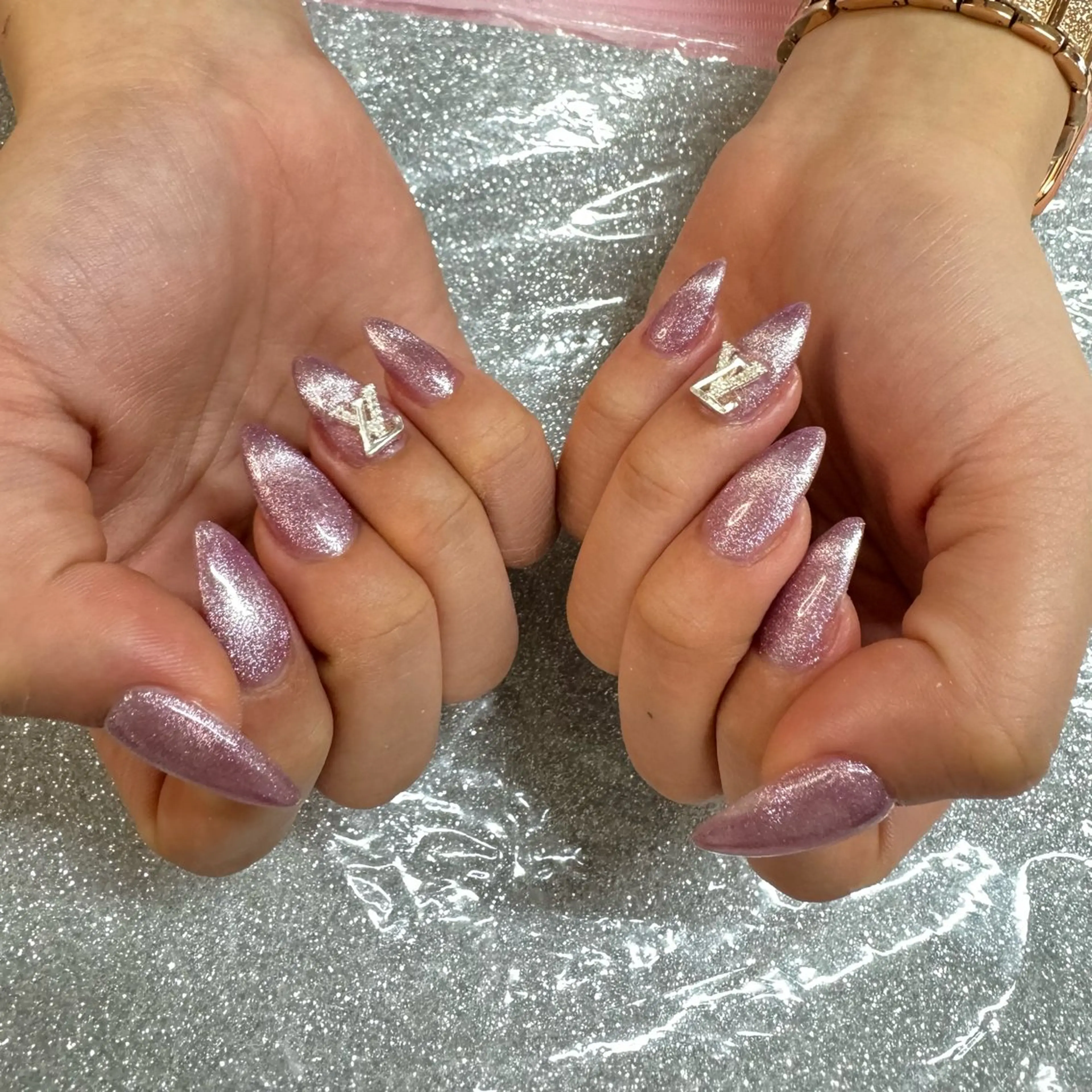 ネイル ハンドネイル VIERU 🌈🎀💖のネイルデザイン