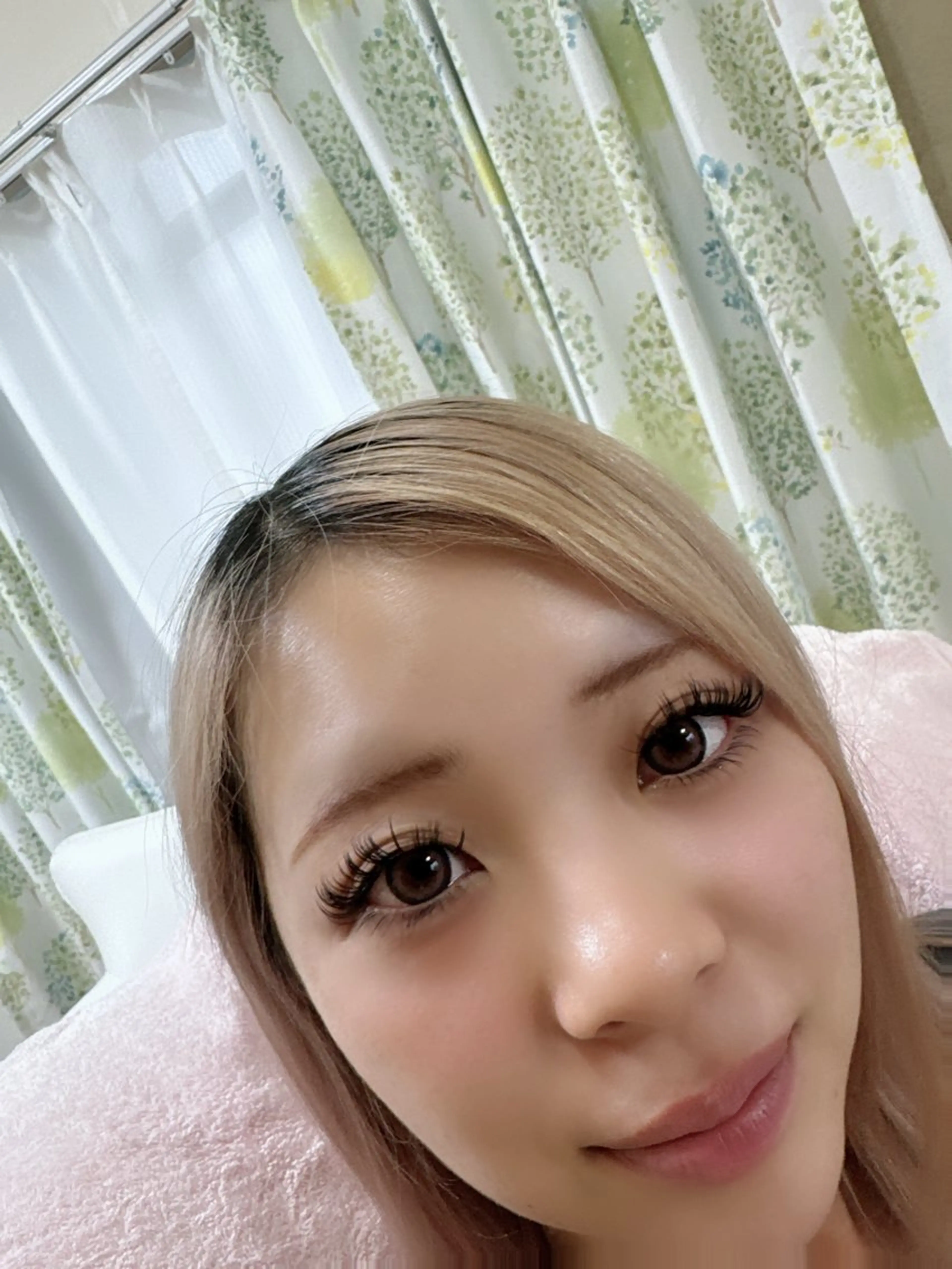 マツエク・マツパ ボリュームラッシュ 伊藤名紬 マツエク専門のマツエク・マツパデザイン