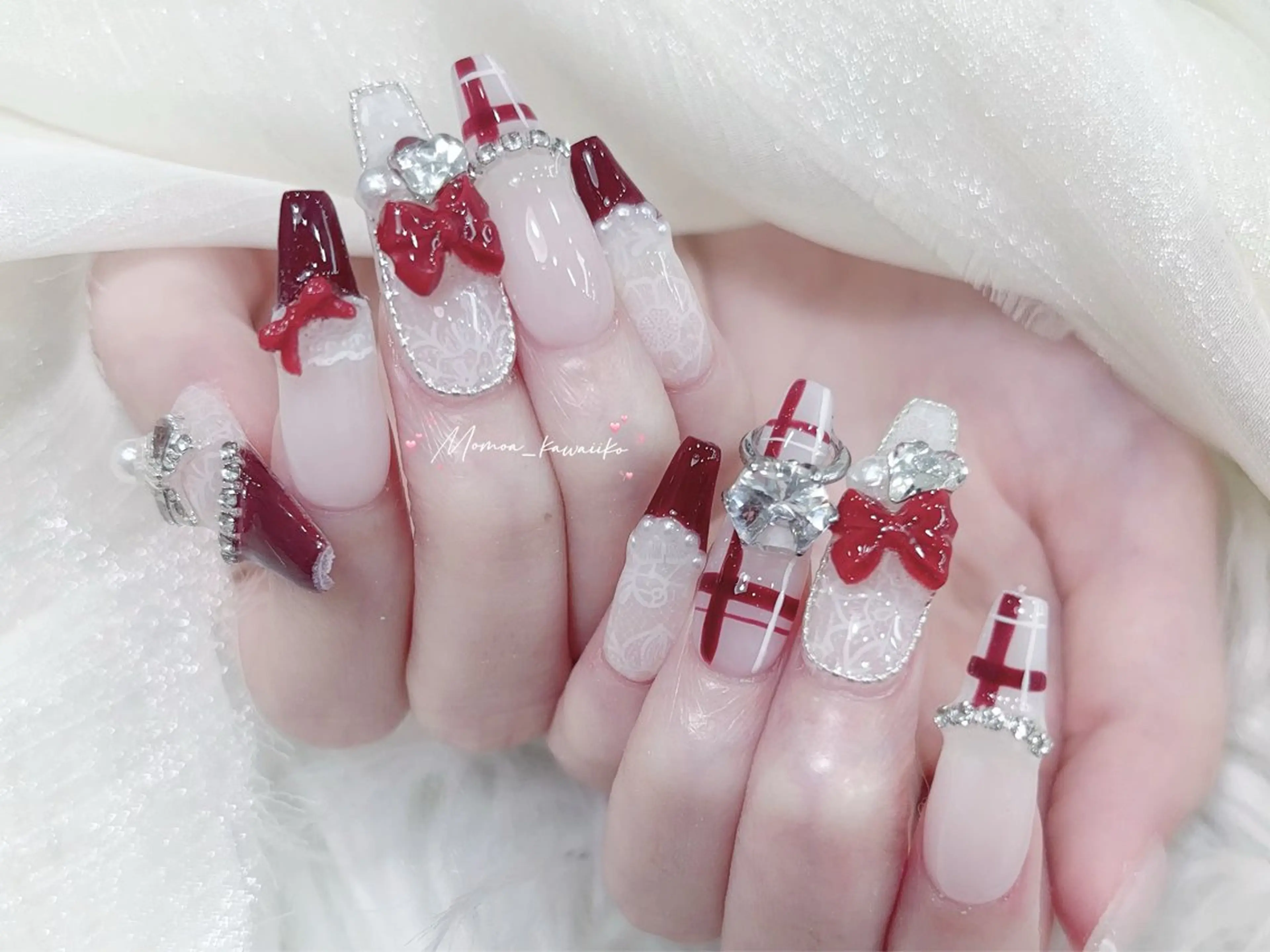 ネイル 成人式 マグネットネイル 大理石ネイル(マーブル) リボン 夏ネイル ハンドネイル MoMoA Nail ネイル長さ出し専門店のネイルデザイン