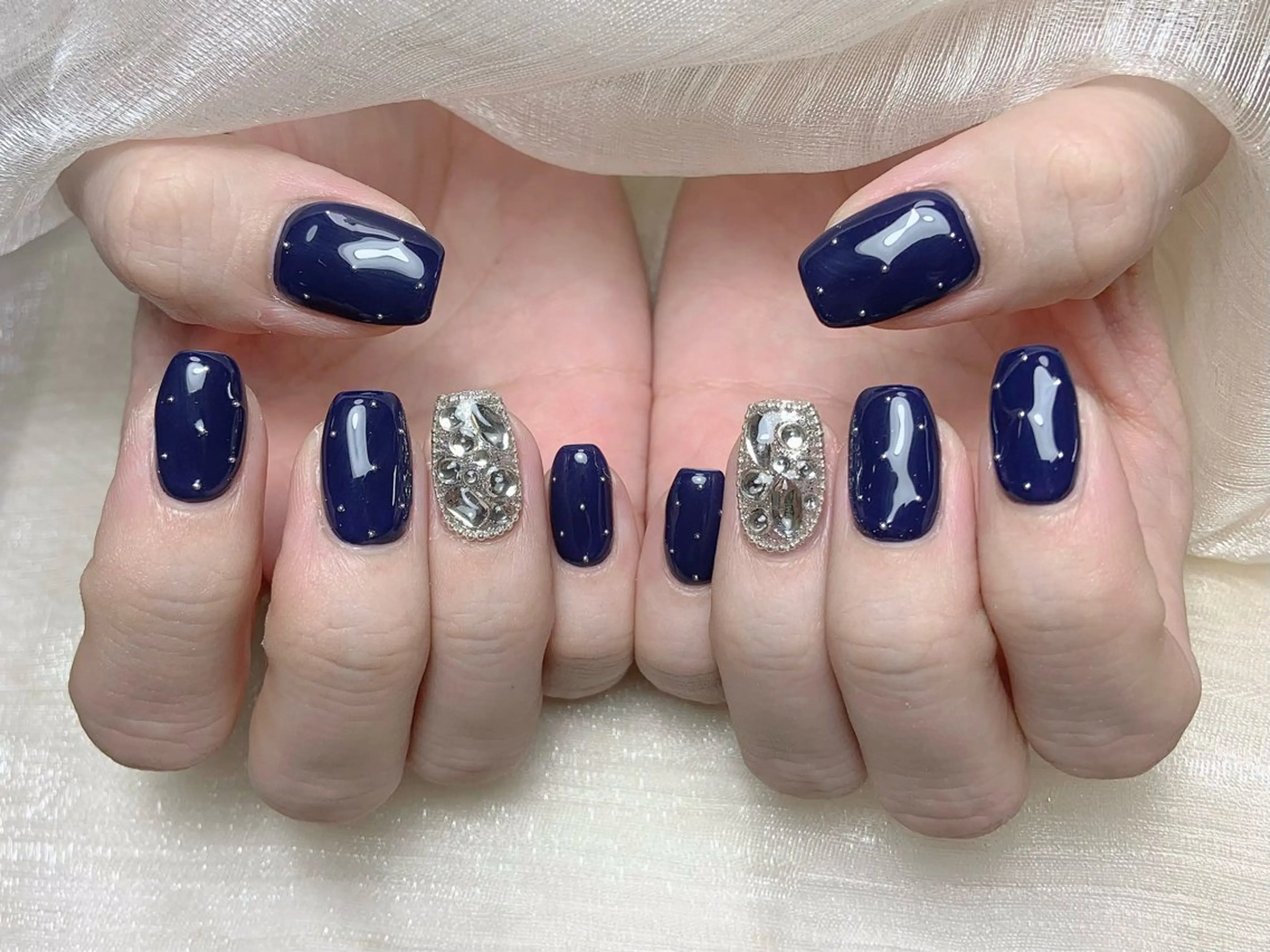ネイル オーロラネイル チークネイル フレンチネイル ジェルネイル ガラスフレンチ ハンドネイル Nail Jolie所属・Nail Jolieのネイルデザイン
