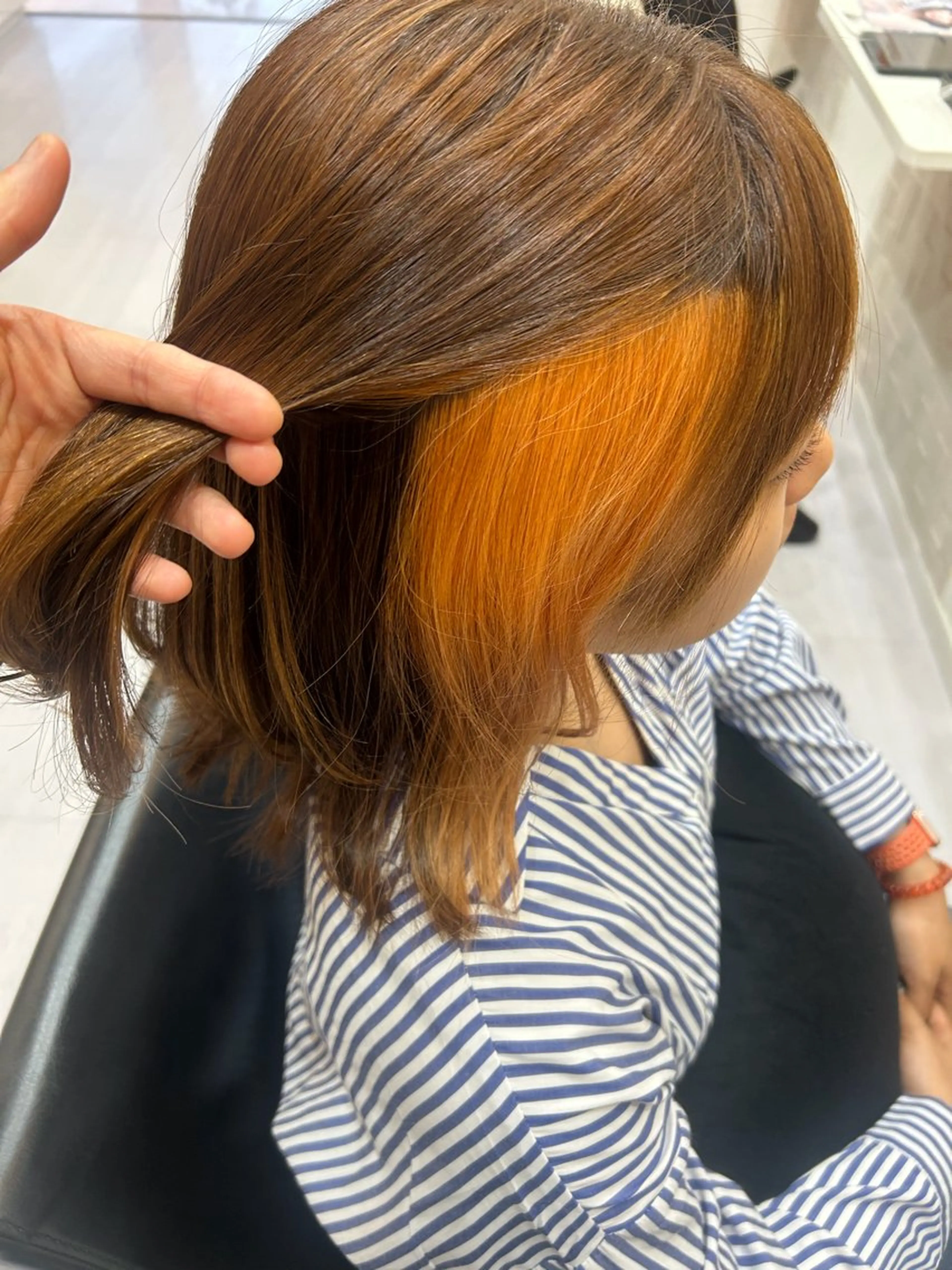 カラー 中山 朱のヘアスタイル