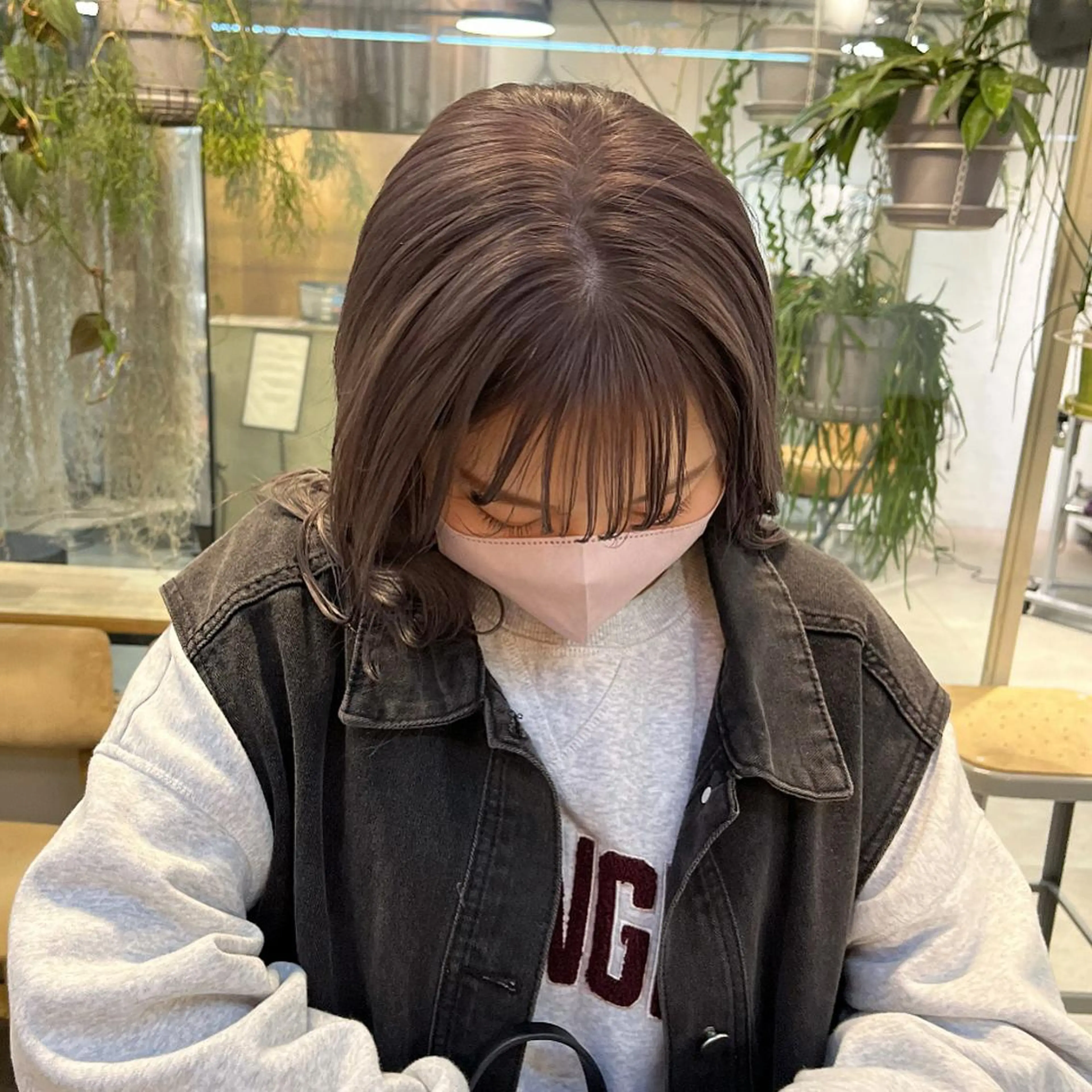 ミディアム オリーブ/縮毛♡ Natsuno🩰のヘアスタイル