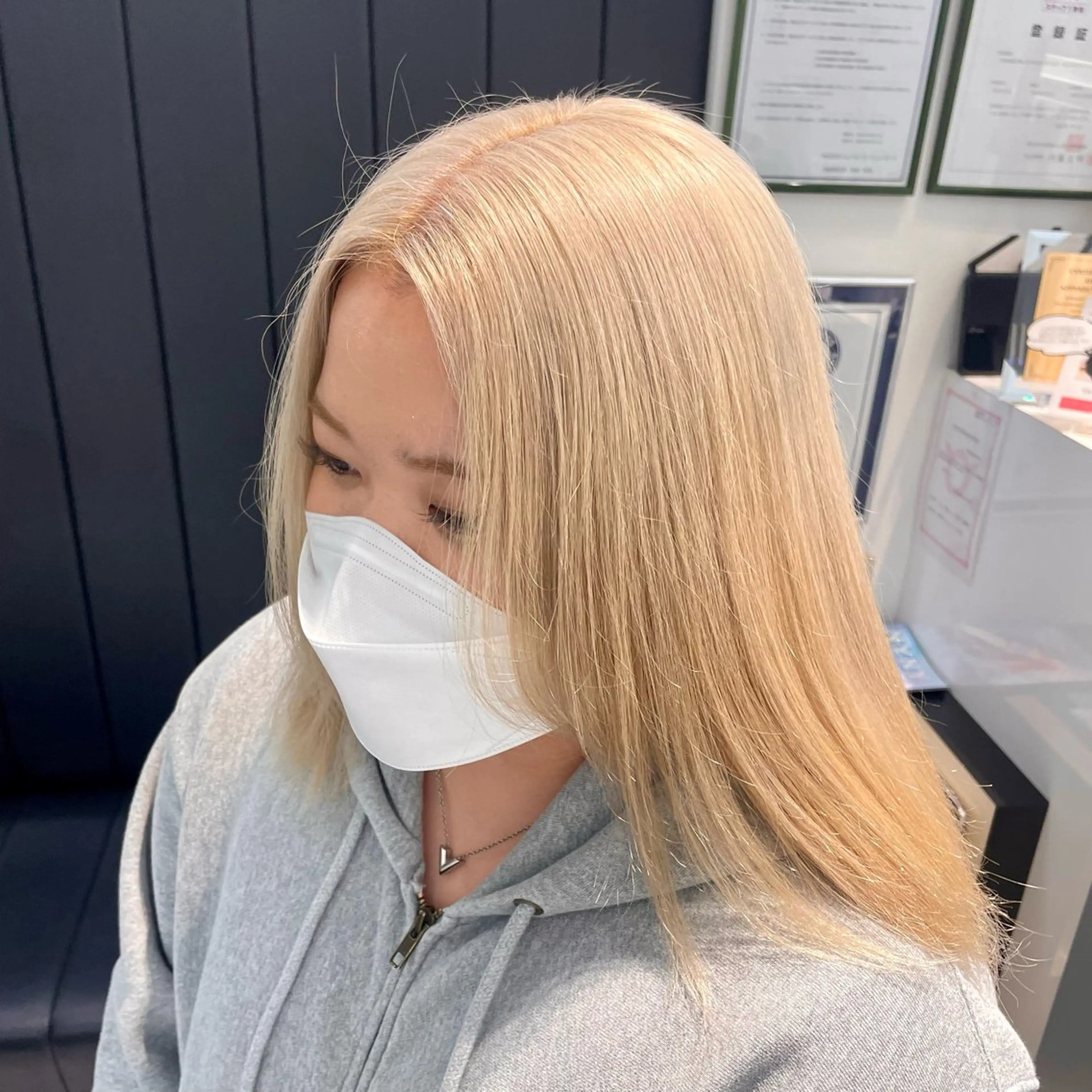 セミロング カラー 《女性人気No.1》 🎀‎Ｎａｎａｋａのヘアスタイル