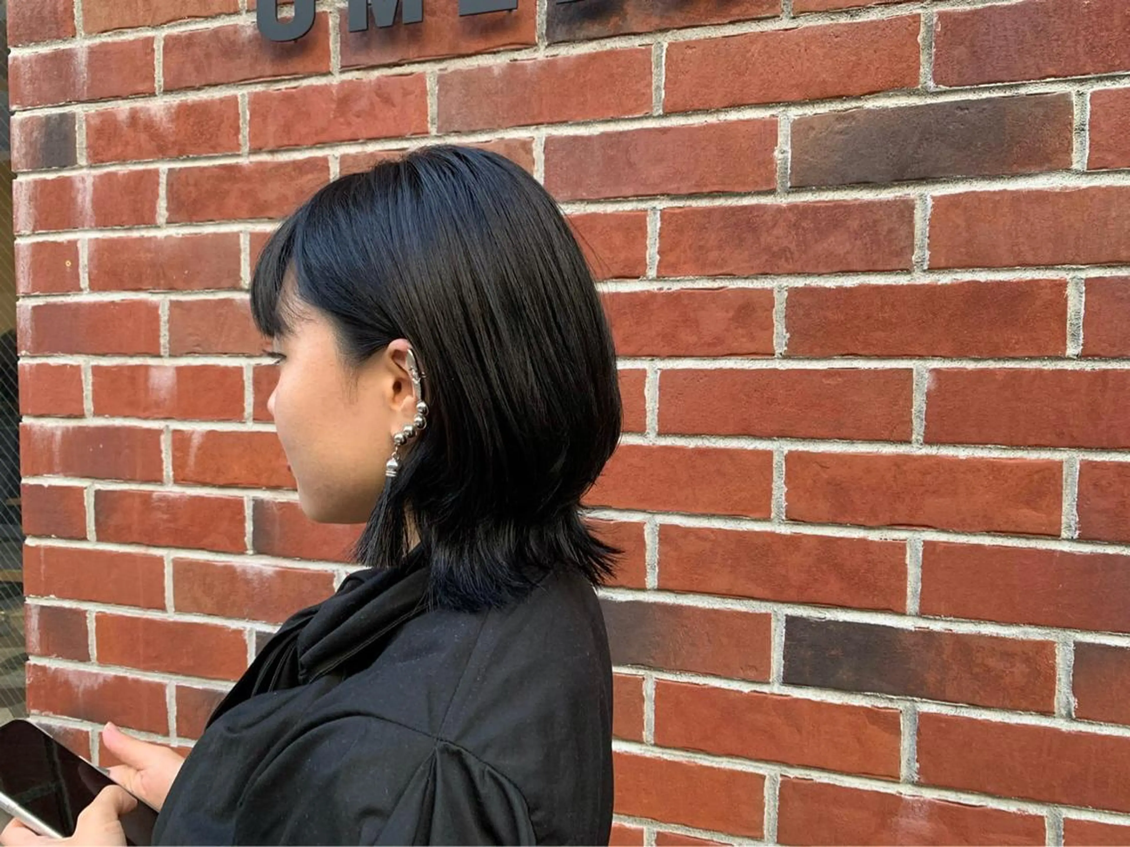 ミディアム カラー ヘアアレンジ アッシュ ミストバング ベージュカラー 黒髪 ブリーチ maoブリーチ無し 似合わせカラーのヘアスタイル