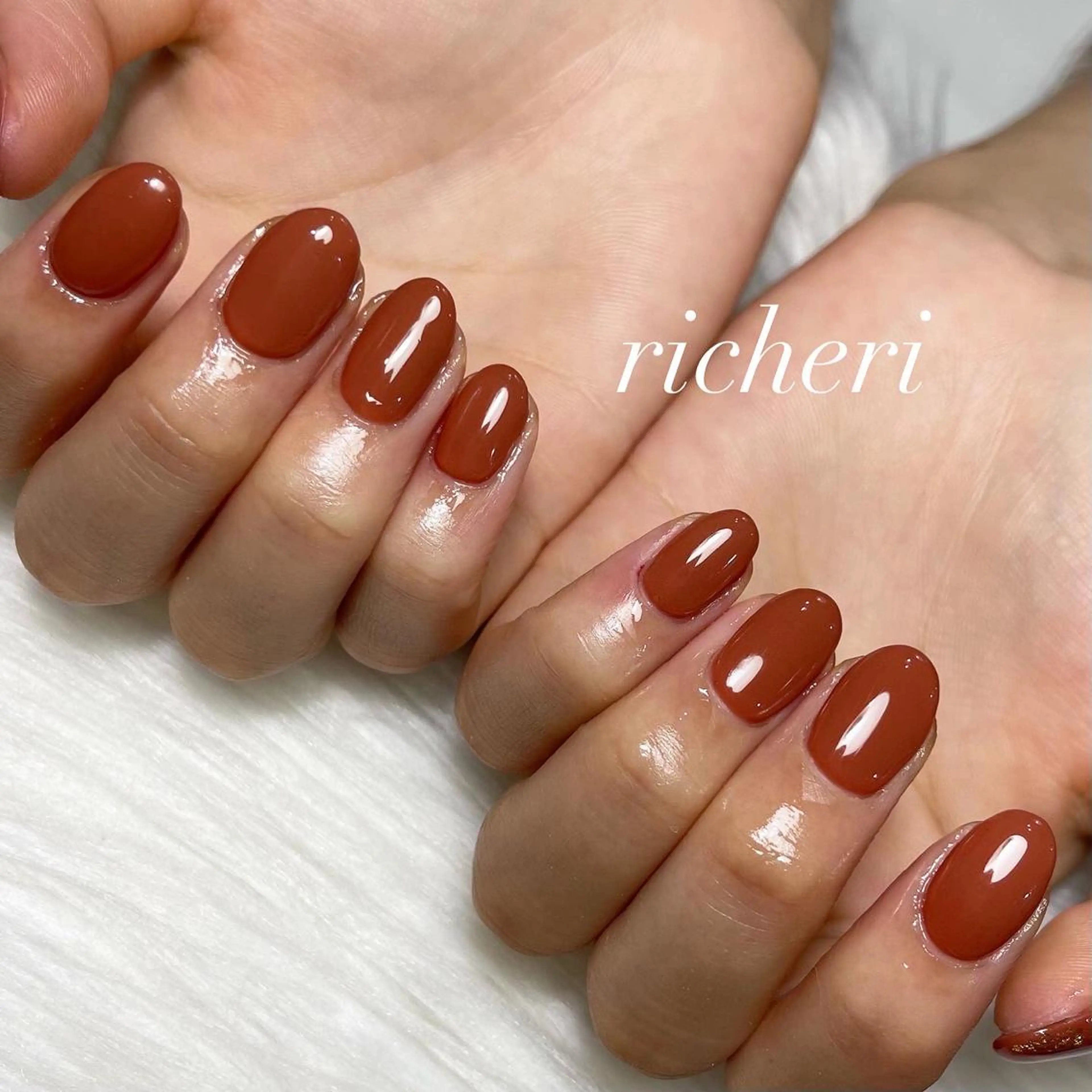 ミディアム ネイル 韓国風ヘア アートネイル フレンチネイル ジェルネイル ガラスフレンチ richeri beautyのエステ・リラクイメージ
