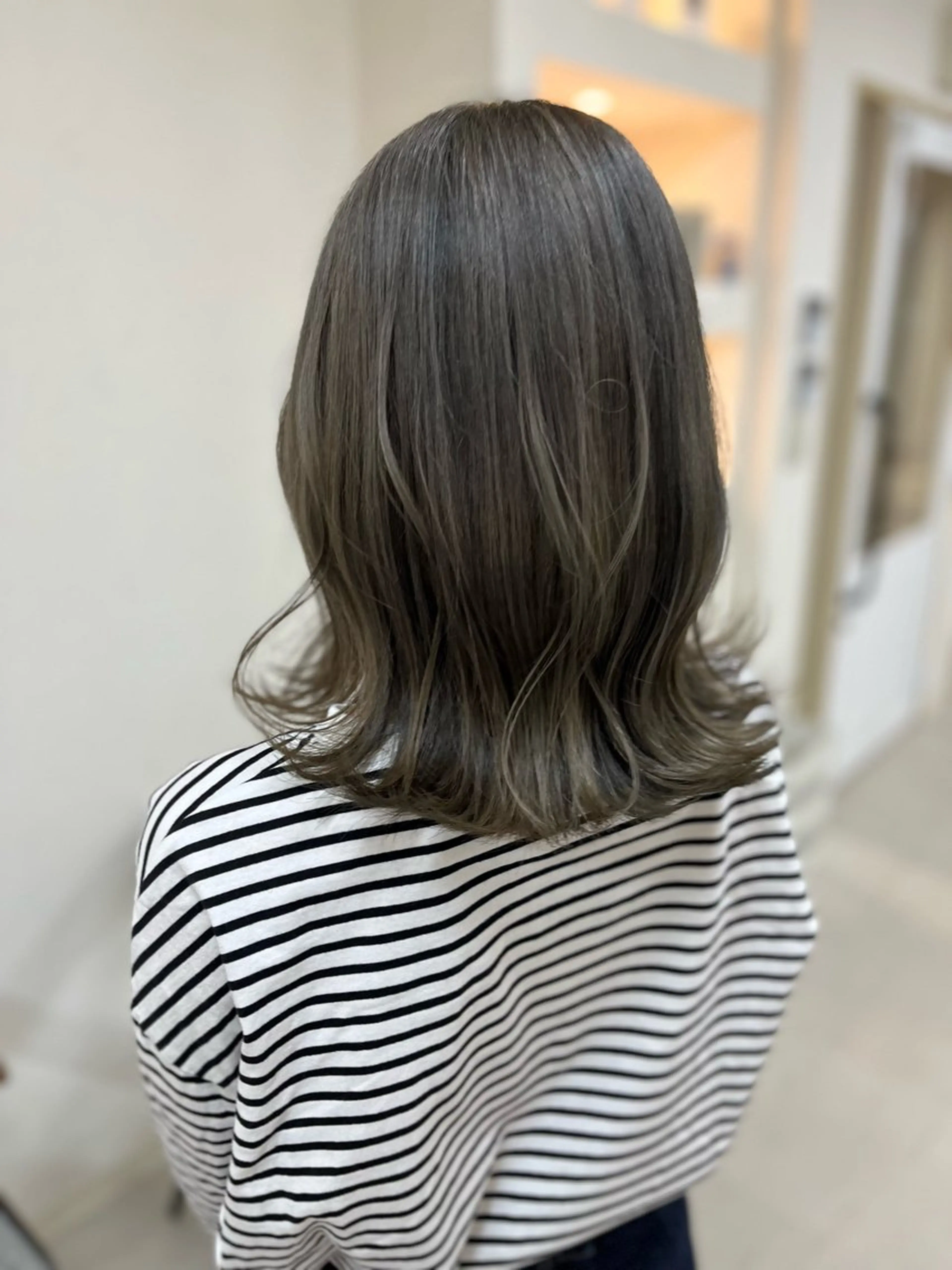 カラー ヘアカラー Lamp 柏 山口 か乃 ブリーチカラーのヘアスタイル
