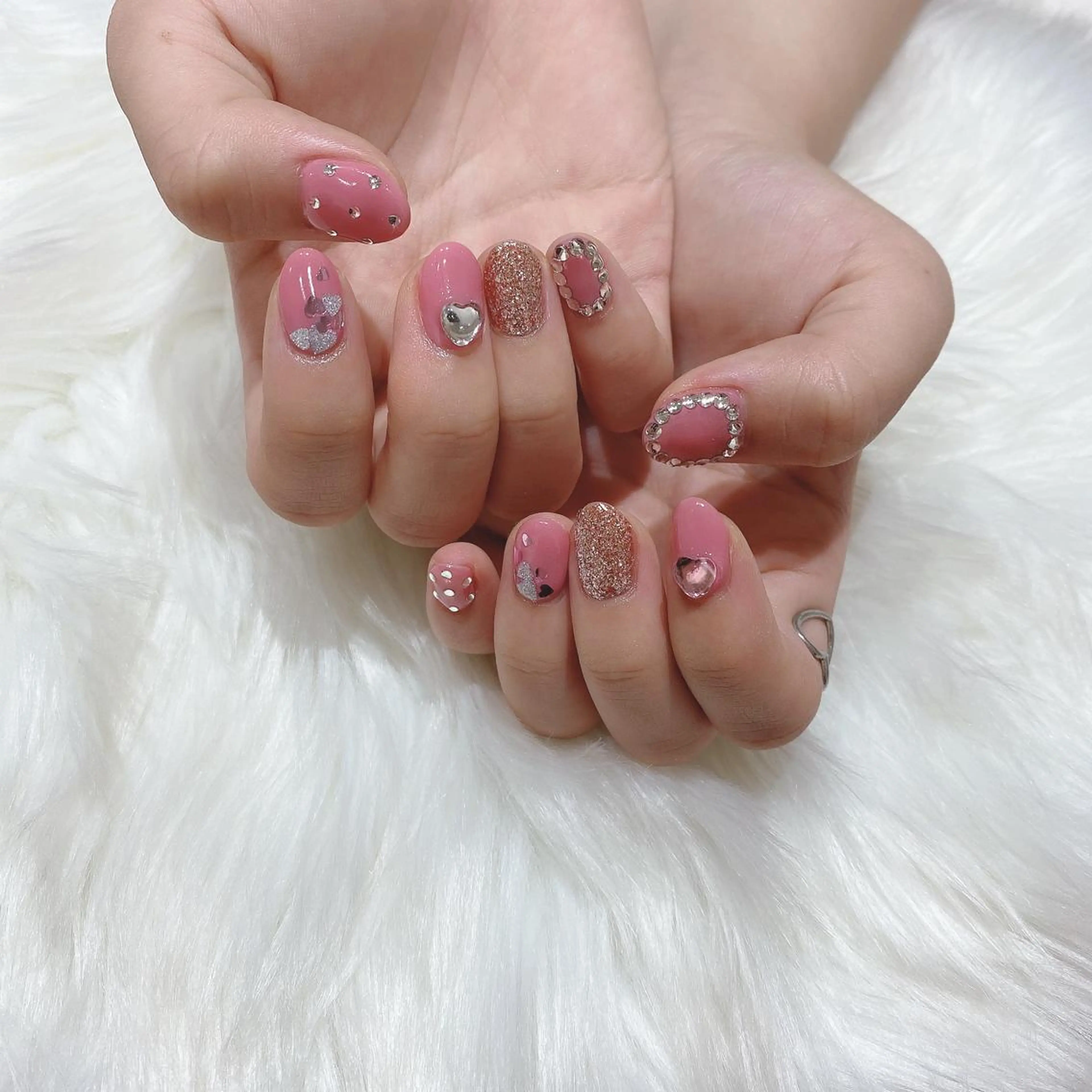 ネイル ハンドネイル 西岡 杏のネイルデザイン