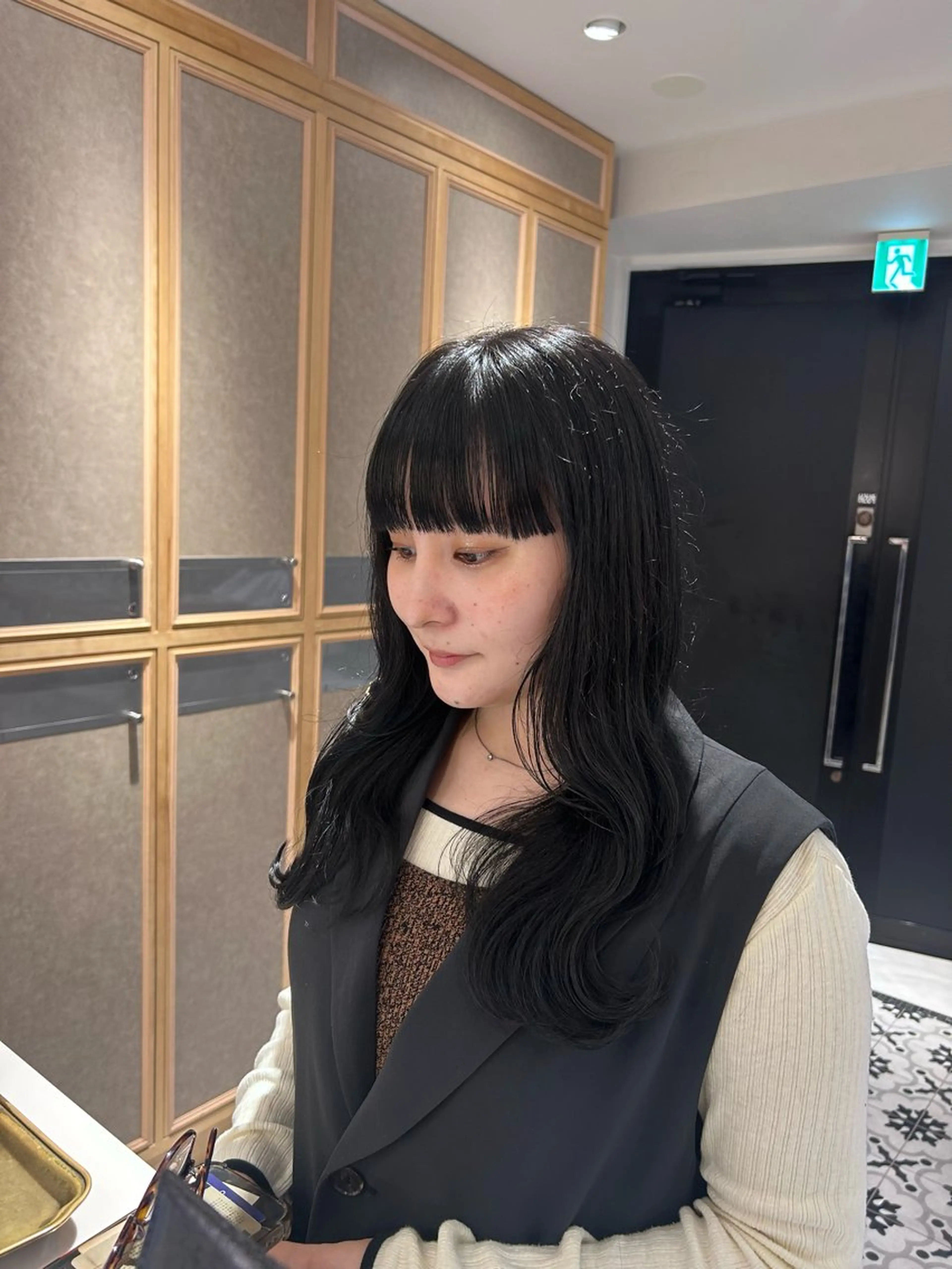 セミロング カラー カット ヘアカラー トリートメント ヘッドスパ ヘアセット miko🪽地毛風/ ハイトーン/レイヤーのヘアスタイル