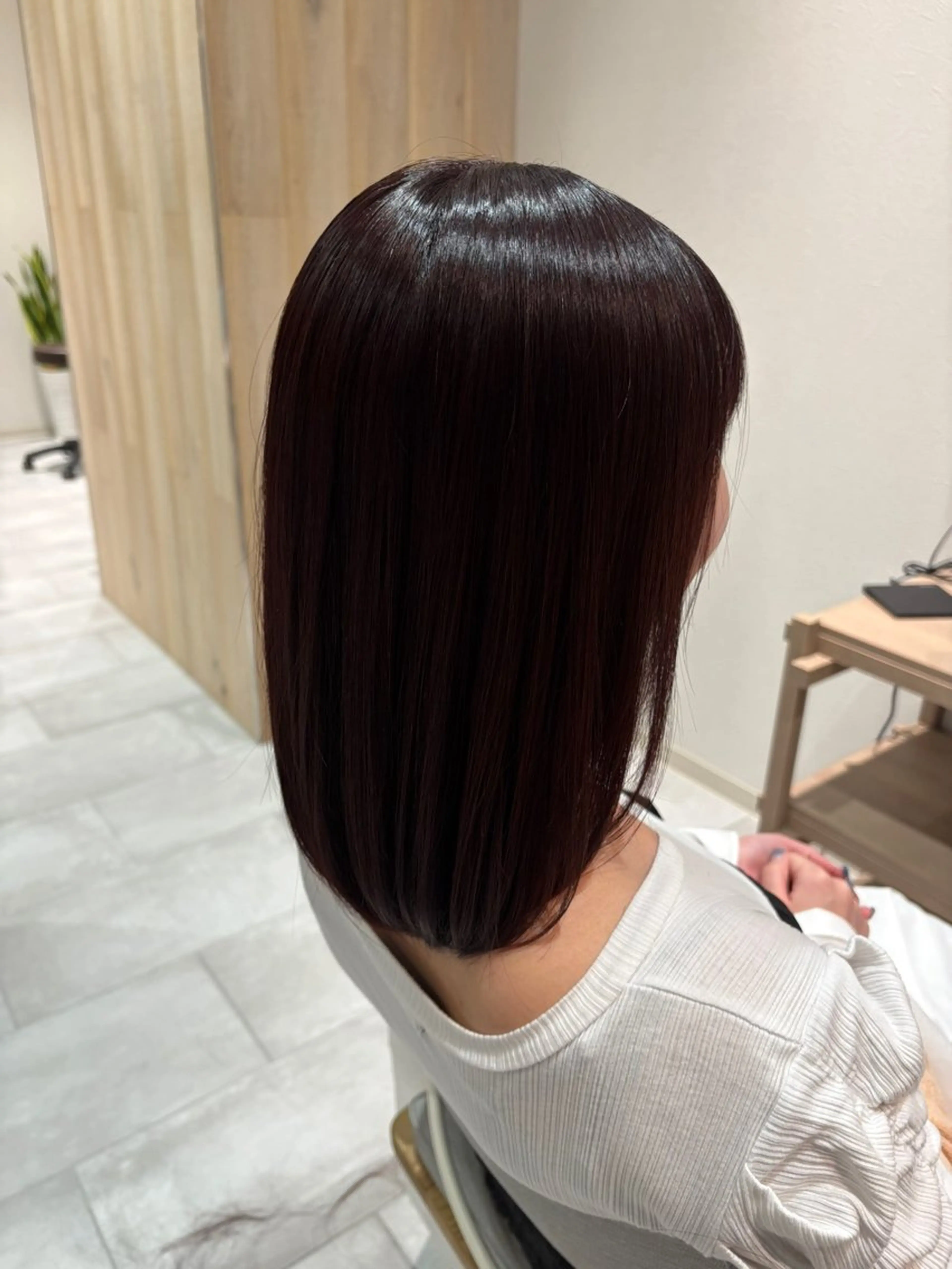 セミロング TIENA BEAUTY Smart Salon ONE FUKUOKA BLDG.店所属・ユイナ カットモデル募集中のヘアスタイル