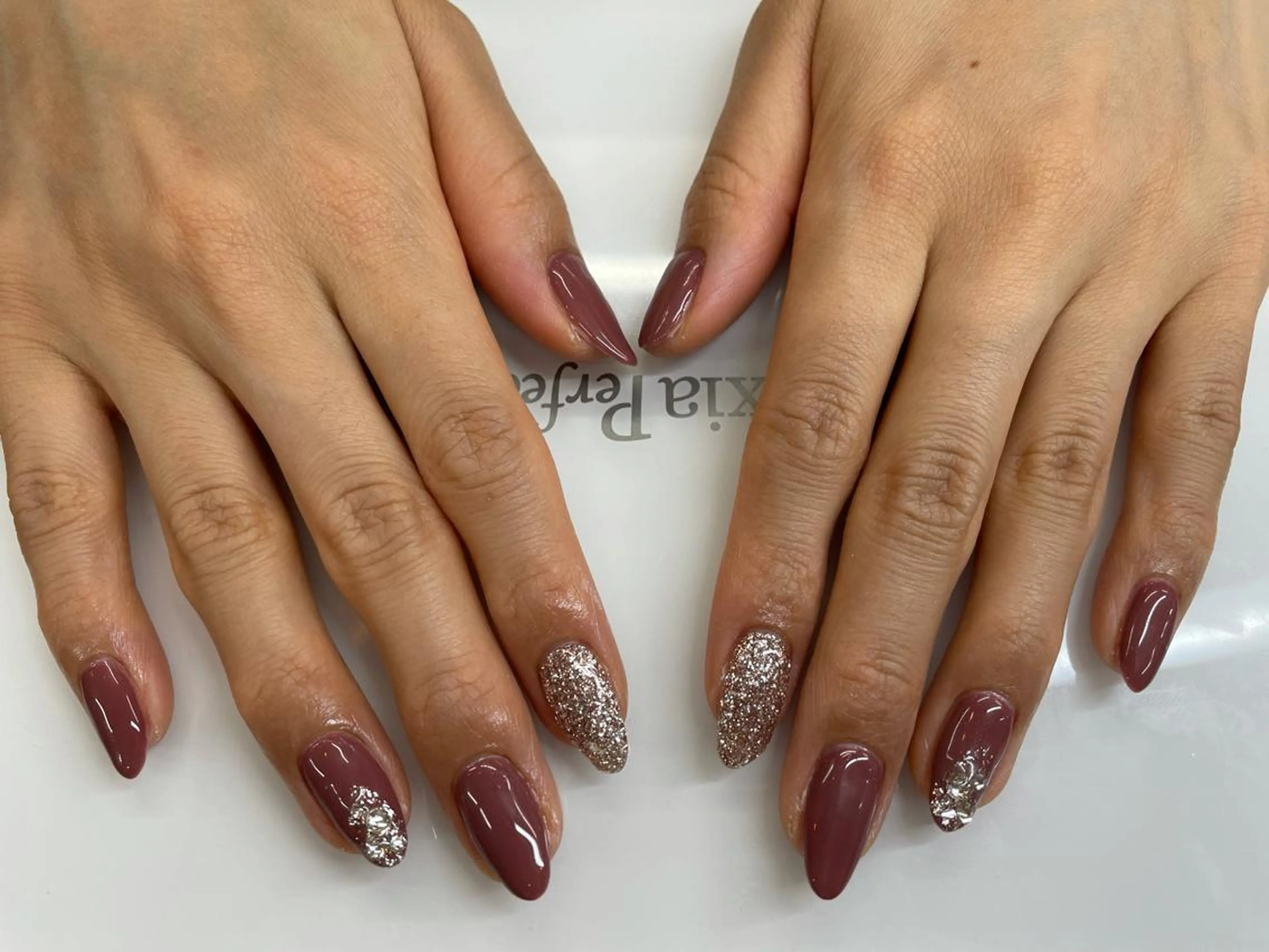 ネイル umi 🩵🤍のネイルデザイン