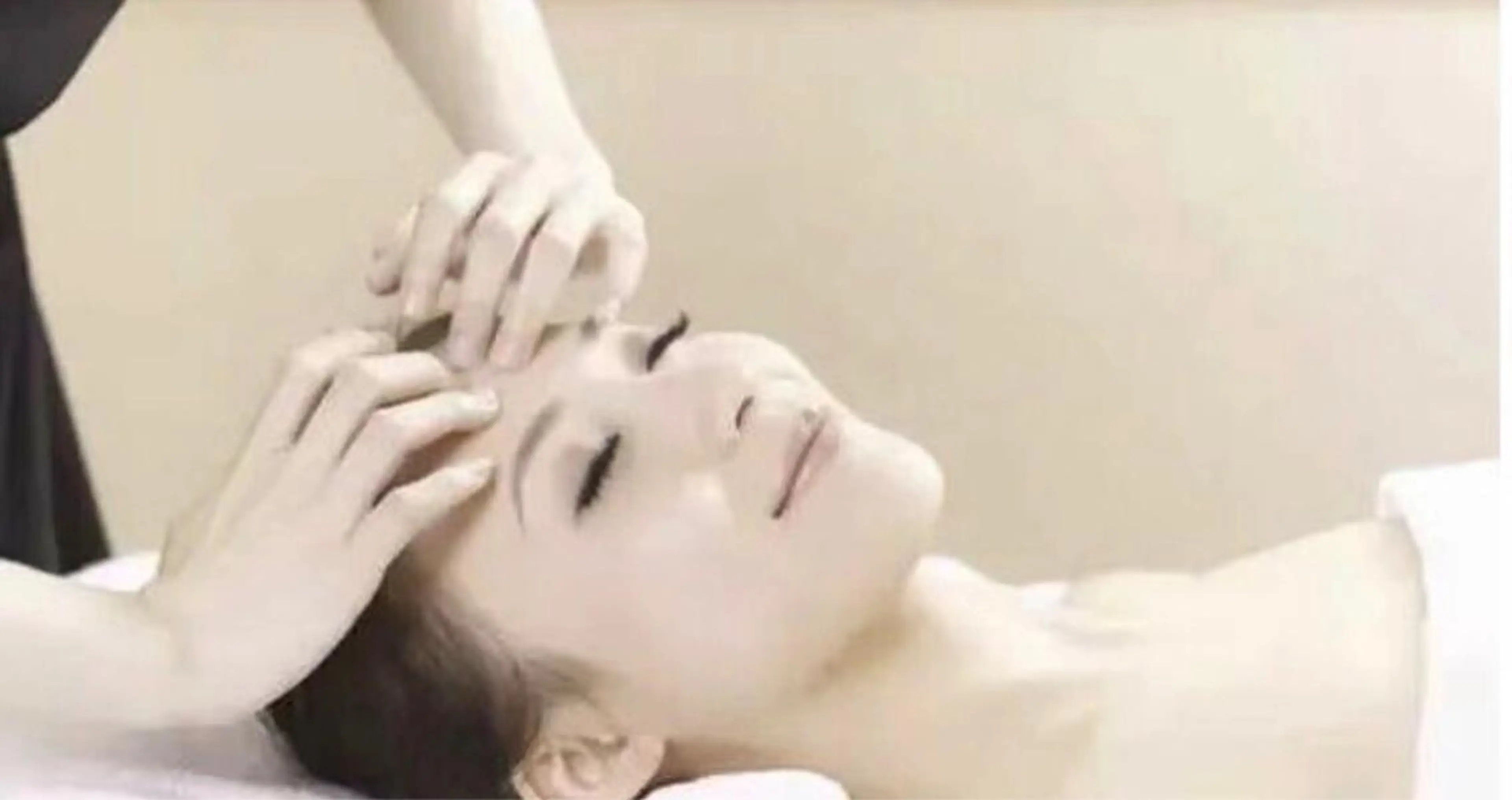 Ai& Hitomiのマツエク・マツパデザイン