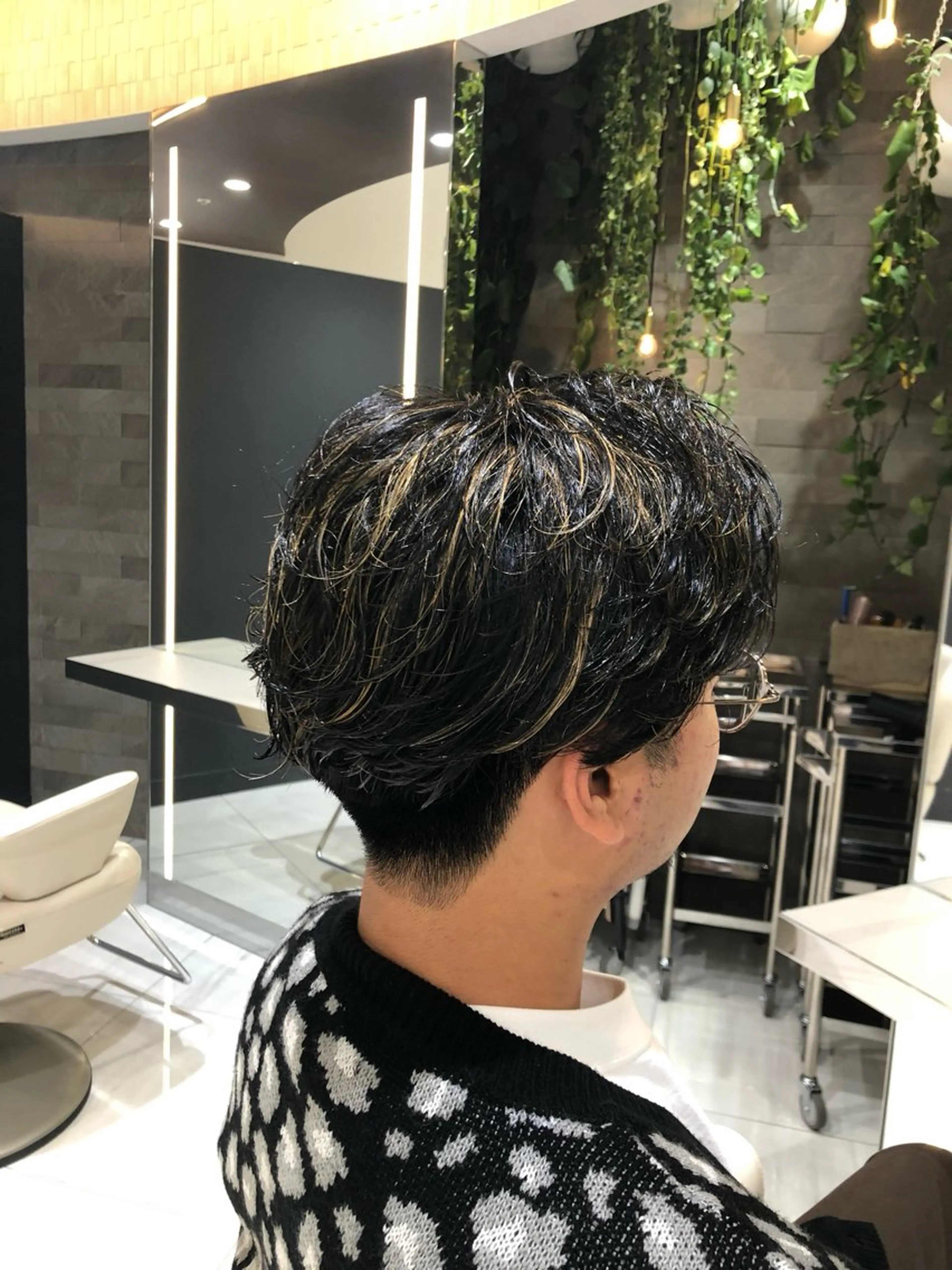 カラー パーマ メンズ メンズハイライト メンズパーマ ハイライトカラー メンズ特化ニュアンス パーマ　RYOのヘアスタイル