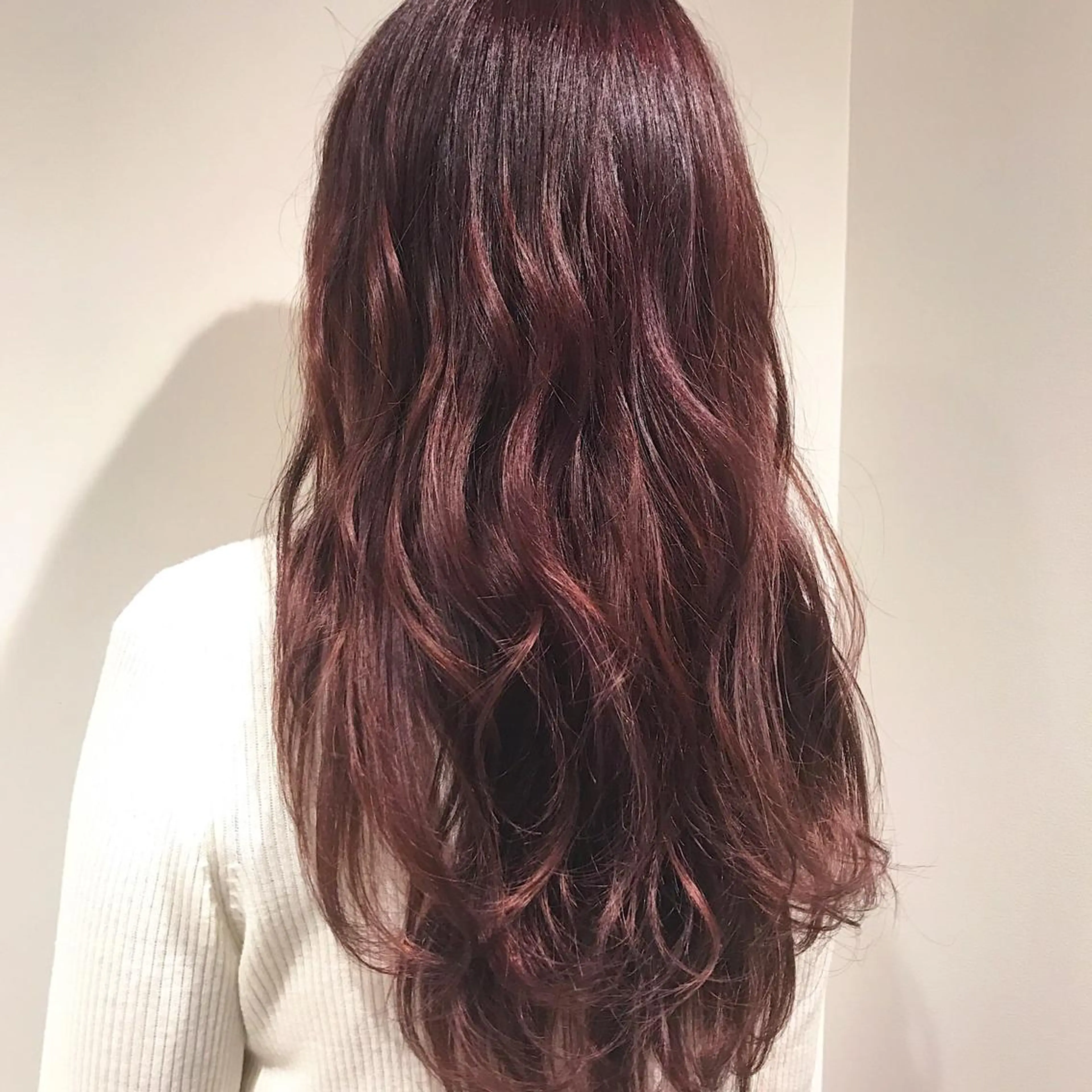 ロング カラー ヘアアレンジ Zina渋谷エリア マネージャShionのヘアスタイル