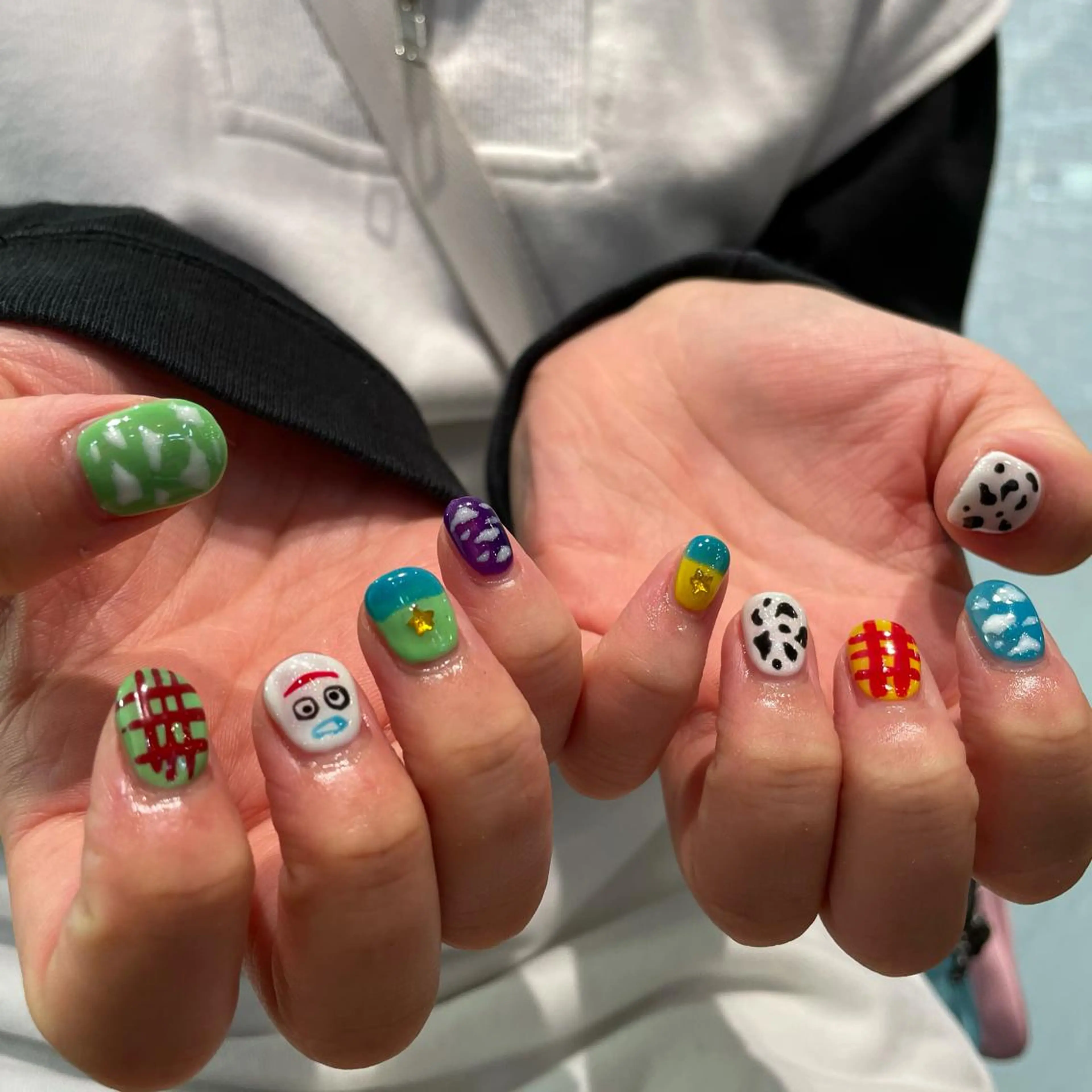 ネイル ハンドネイル 韓国ヘア🦋 MIYUのヘアスタイル