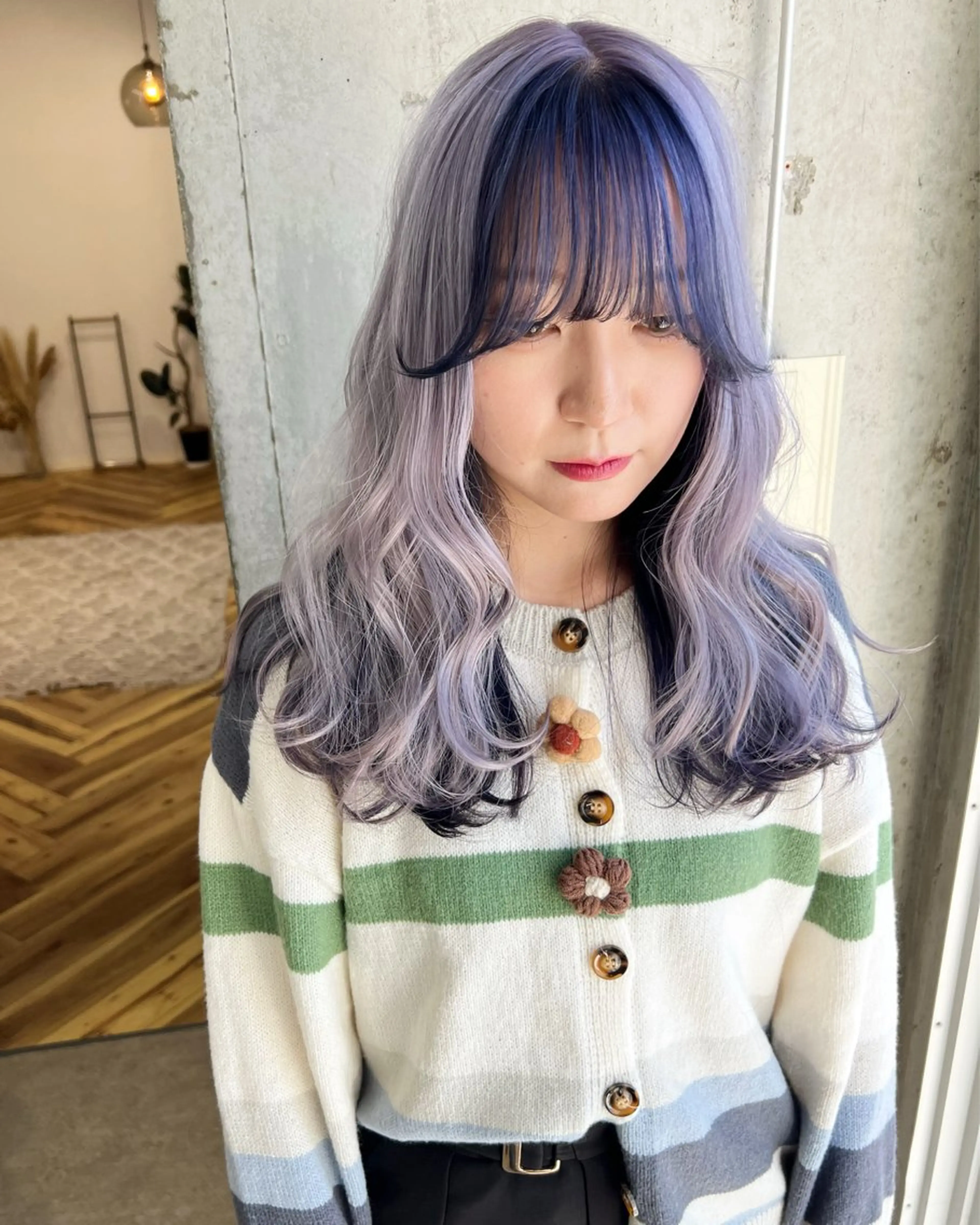 ロング カラー ヘアアレンジ ブリーチ ブルーカラー ブルーバイオレット ケアブリーチ デザインカラー ヘアカラー トリートメント lani ブリーチ /ダブルカラーのヘアスタイル