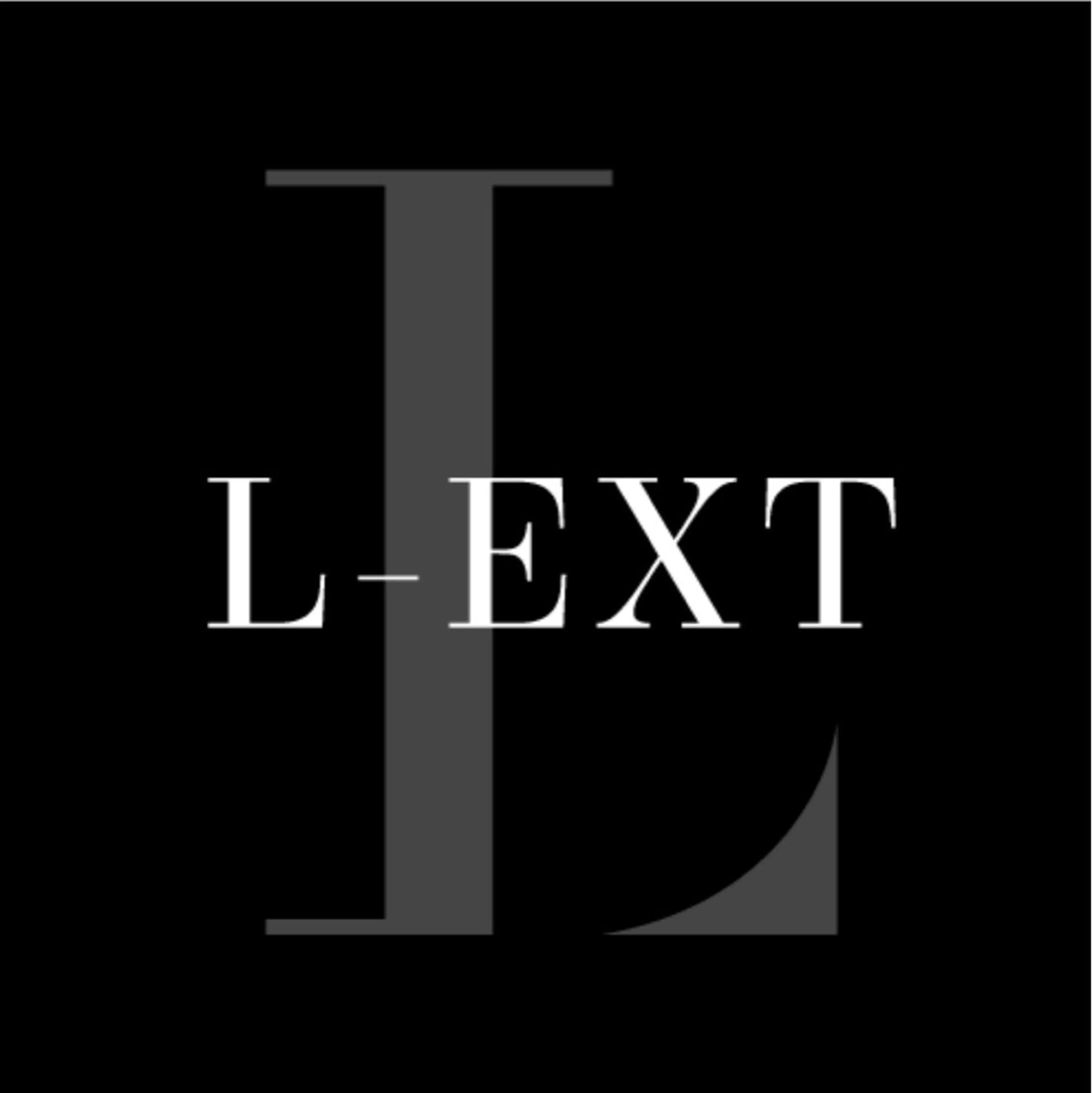 イヤリングカラーエクステの写真