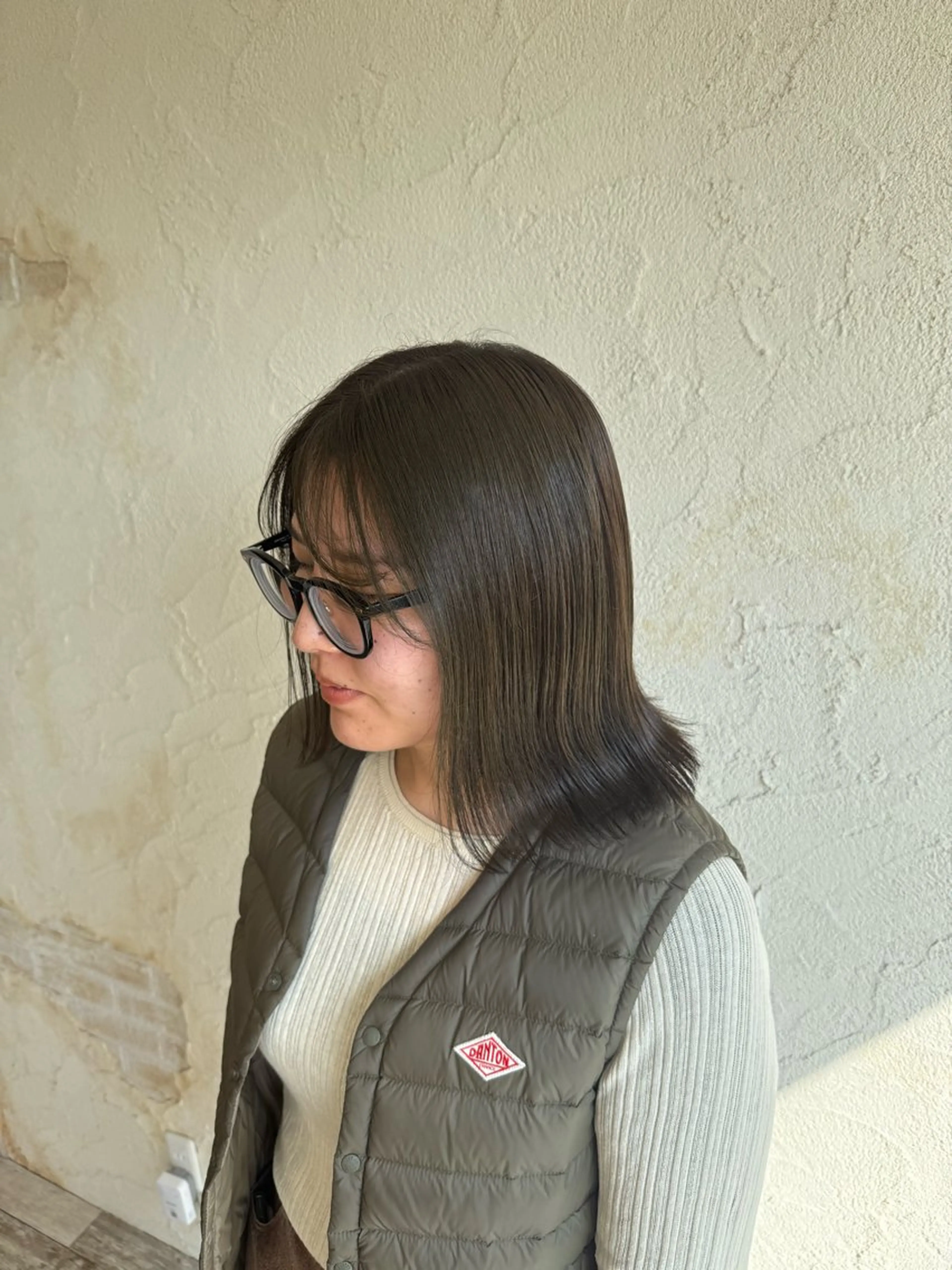 ミディアム カット ヘアカラー 福田花音/スタイリ スト兼任アイリストのヘアスタイル