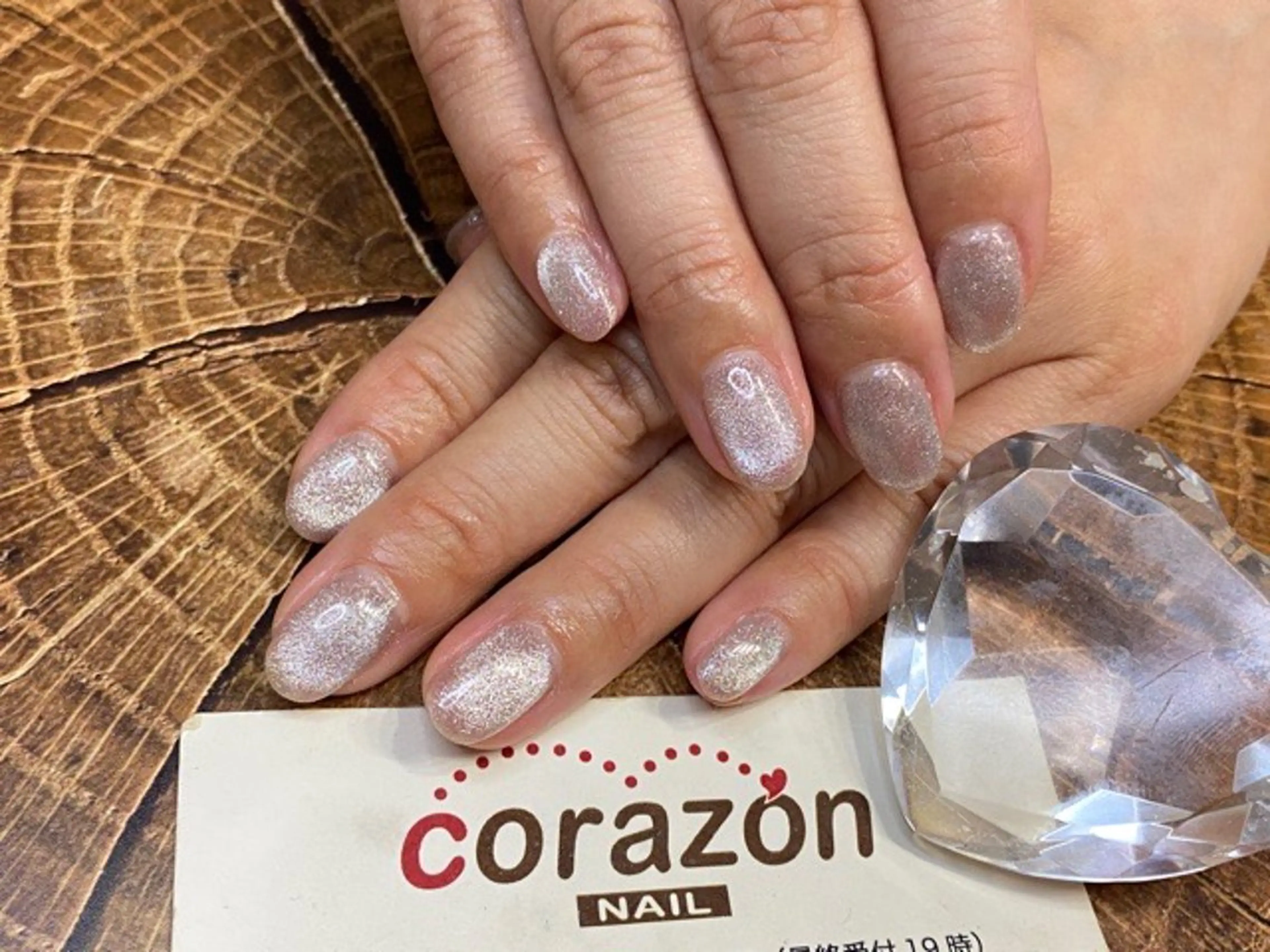 ネイル ジェルネイル マグネットネイル ワンカラーネイル シルバー ハンドネイル corazon所属・ネイリスト aicoのネイルデザイン