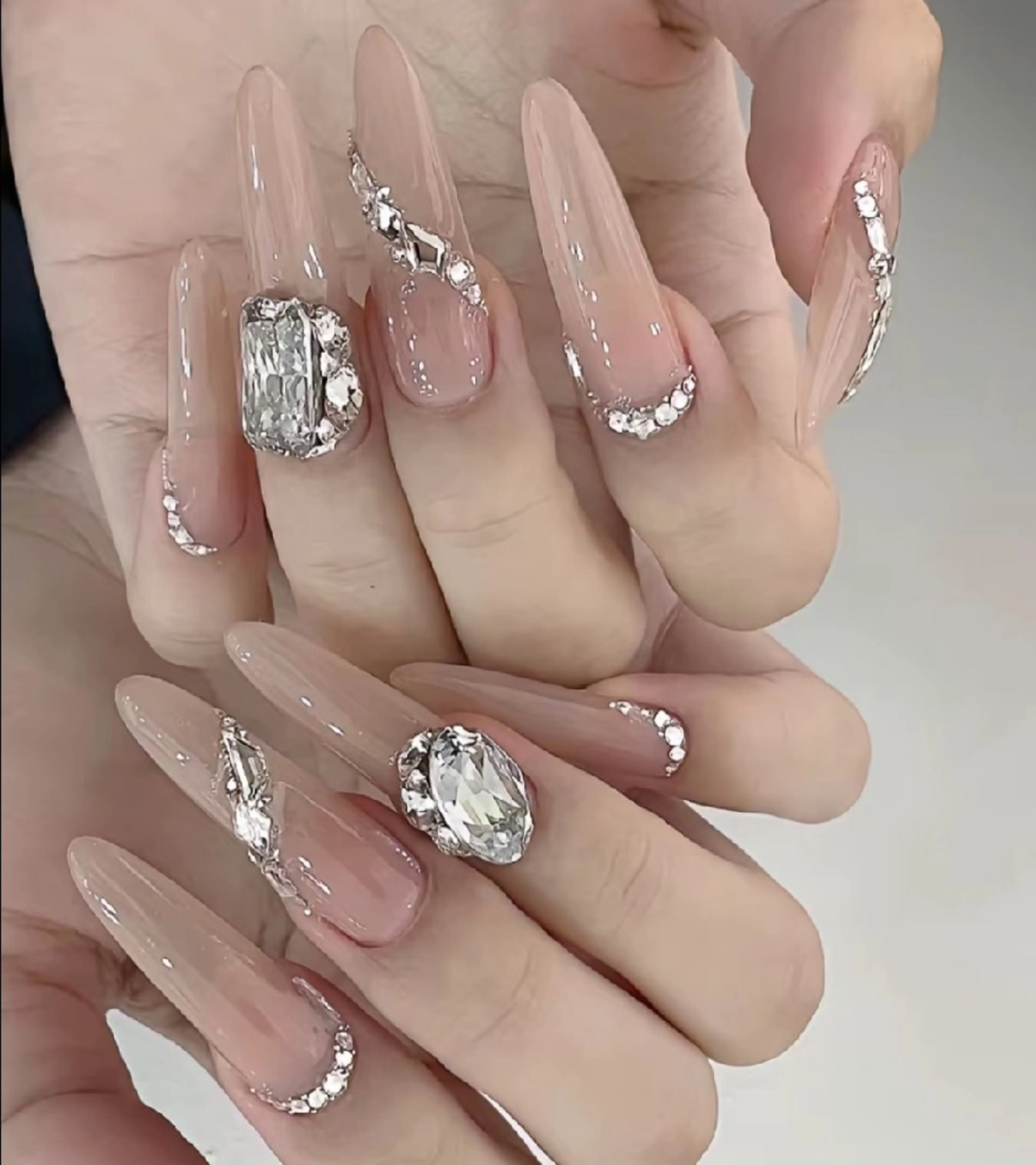 ネイル ハンドネイル Theone栄店 松田のネイルデザイン