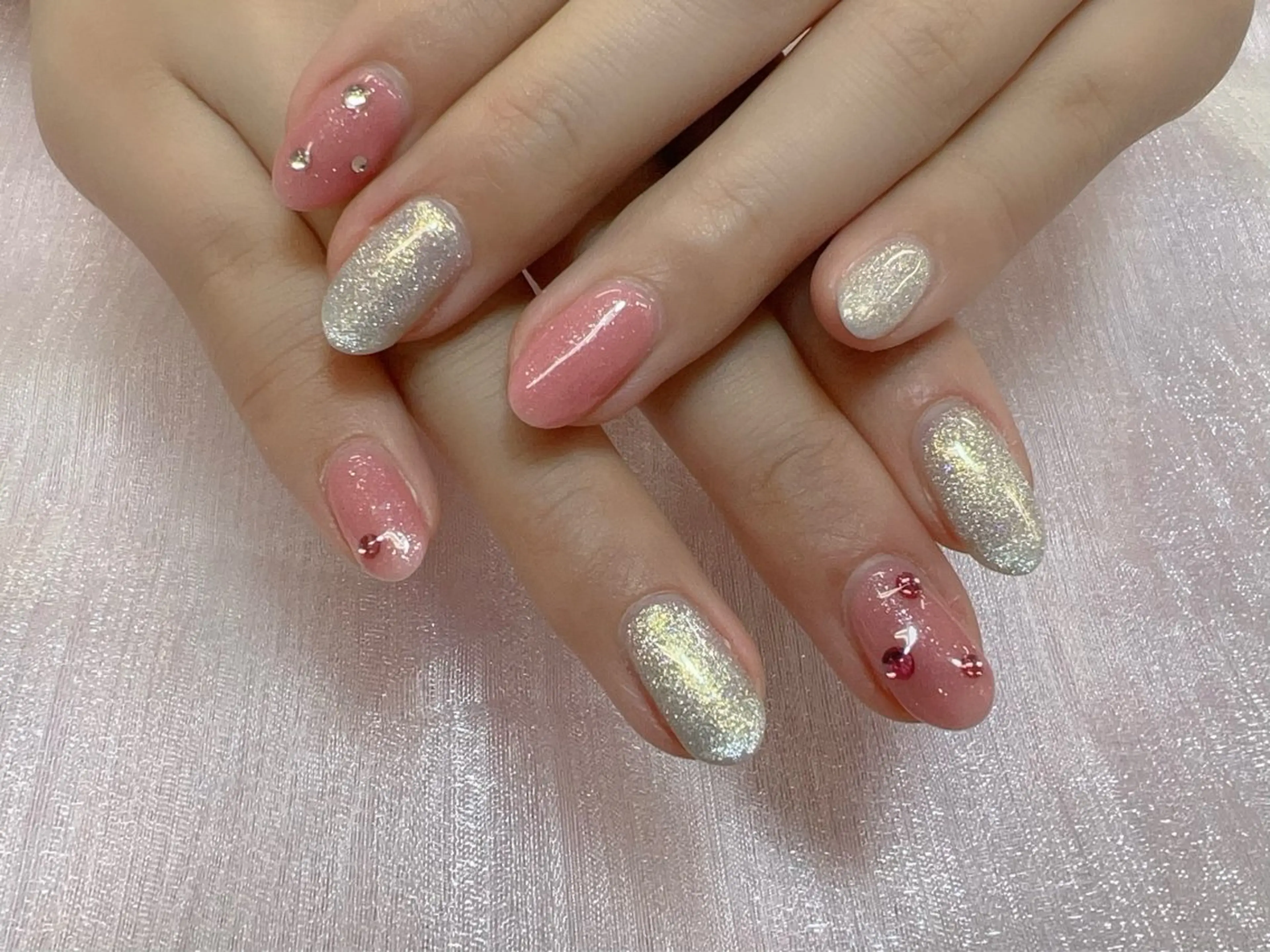ネイル ストーンネイル Beauty静 nailのネイルデザイン