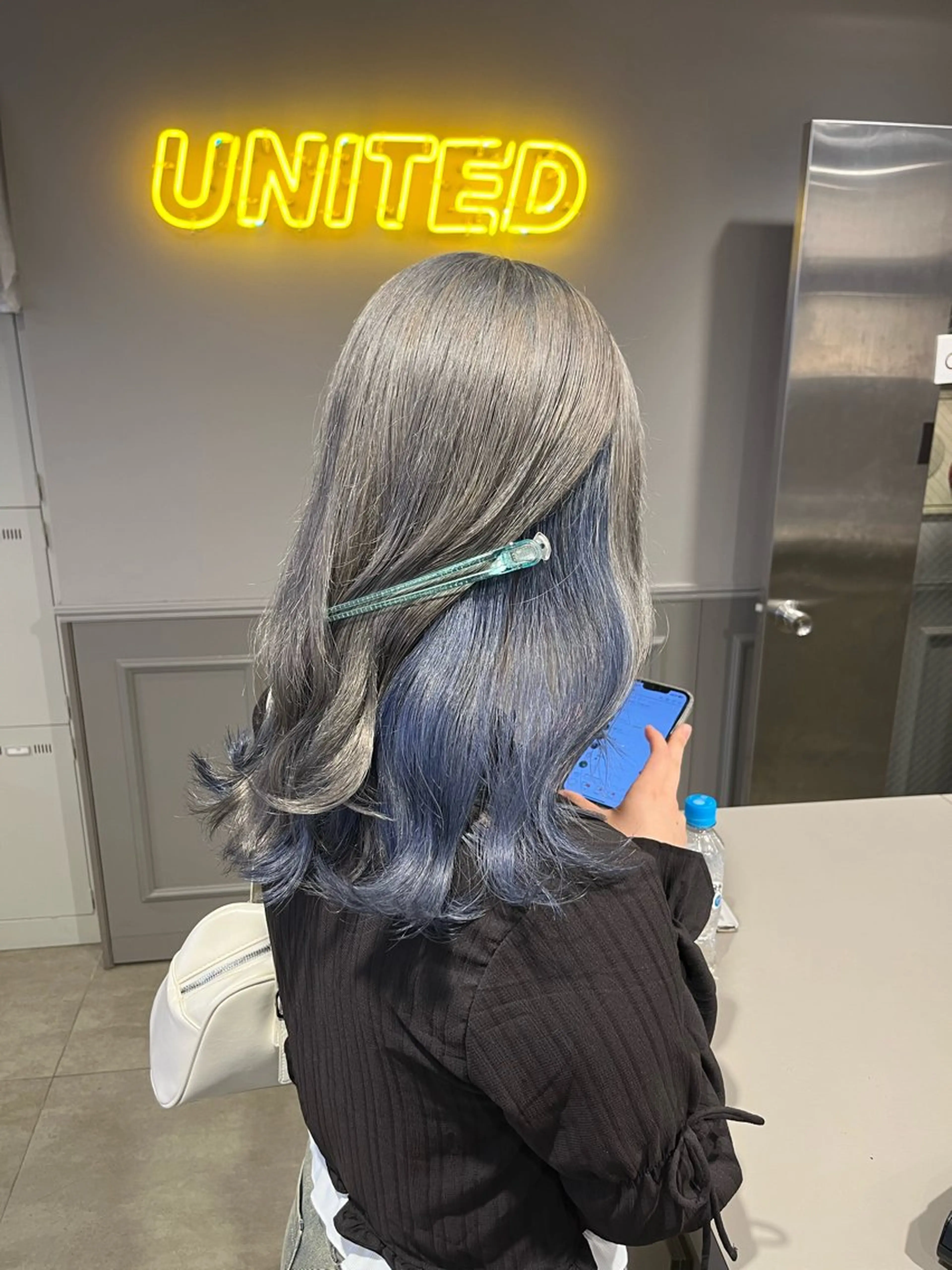 セミロング ヘアカラー トリートメント ヘッドスパ ヘアセット 寒色＆ブリーチ特化 寒色MiOのヘアスタイル