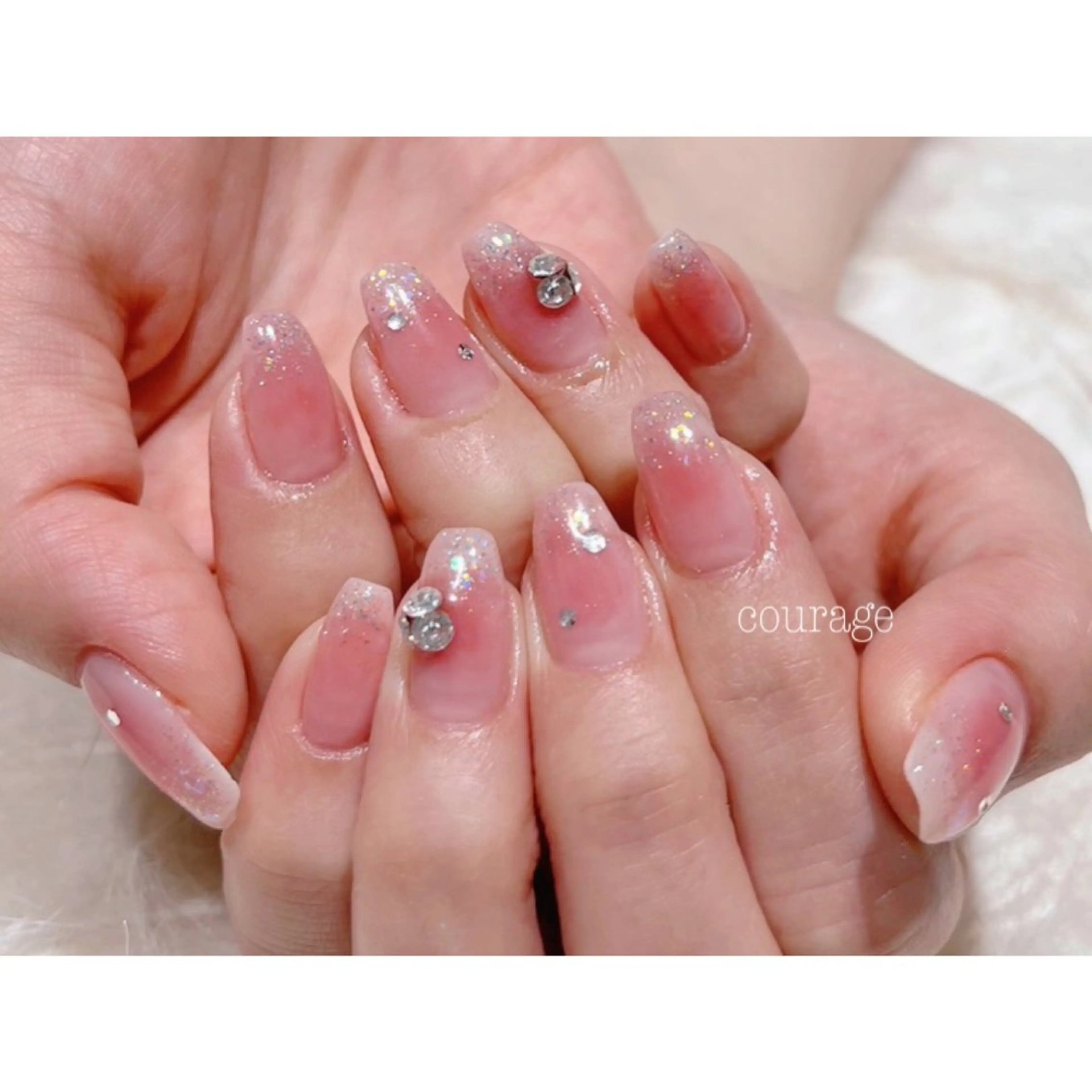 【オフなし】ちゅるん♪チークネイルの写真