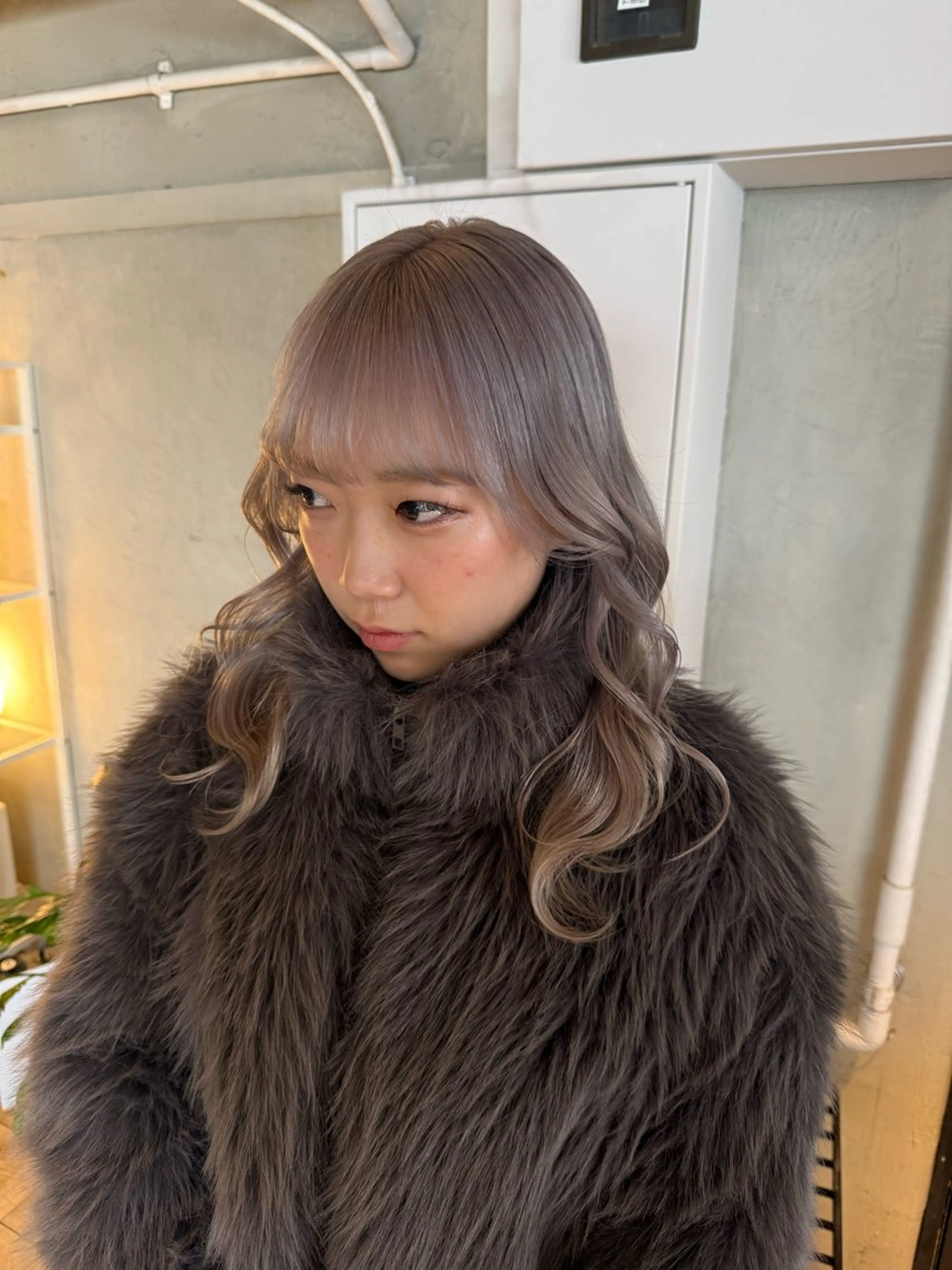 セミロング カラー ヘアアレンジ ヘアカラー トリートメント ヘアセット 海外/ハイトーン🪽 ☯️ami☯️のヘアスタイル