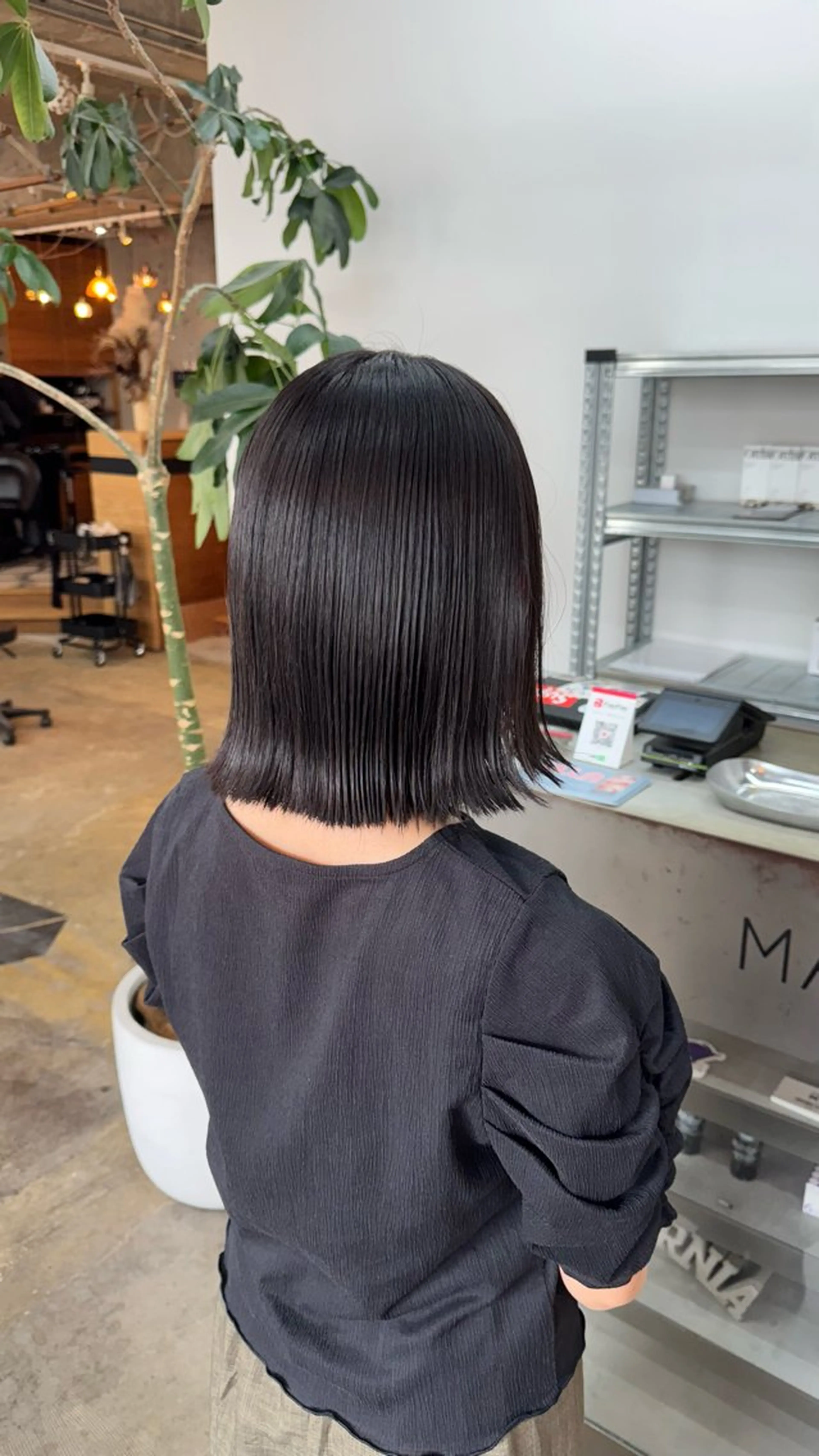 ミディアム カラー アッシュ アッシュブラウン ブラウンカラー 透明感カラー ヘアカラー トリートメント MAUVE MIYUのヘアスタイル