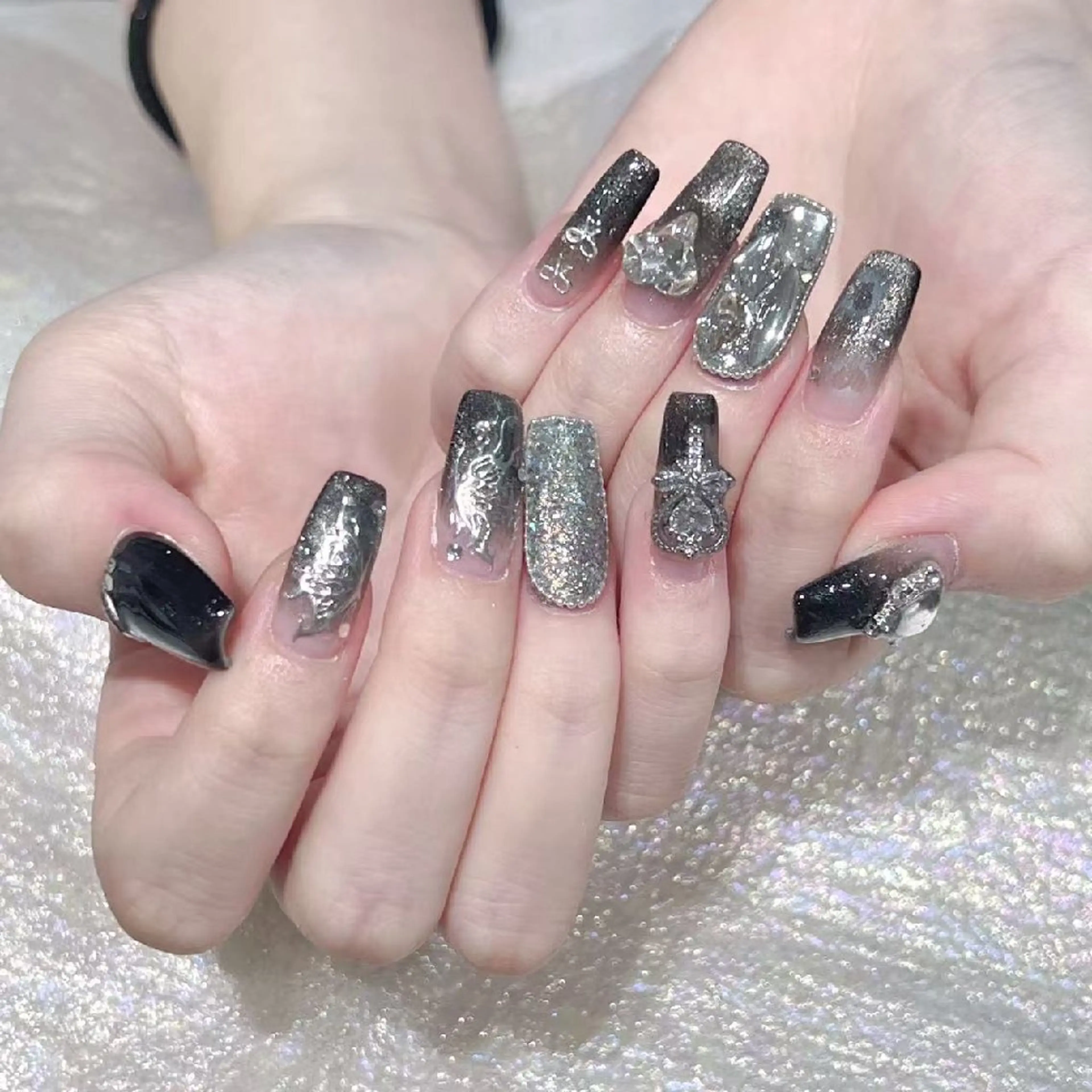 ネイル ハンドネイル Queens みなみのネイルデザイン