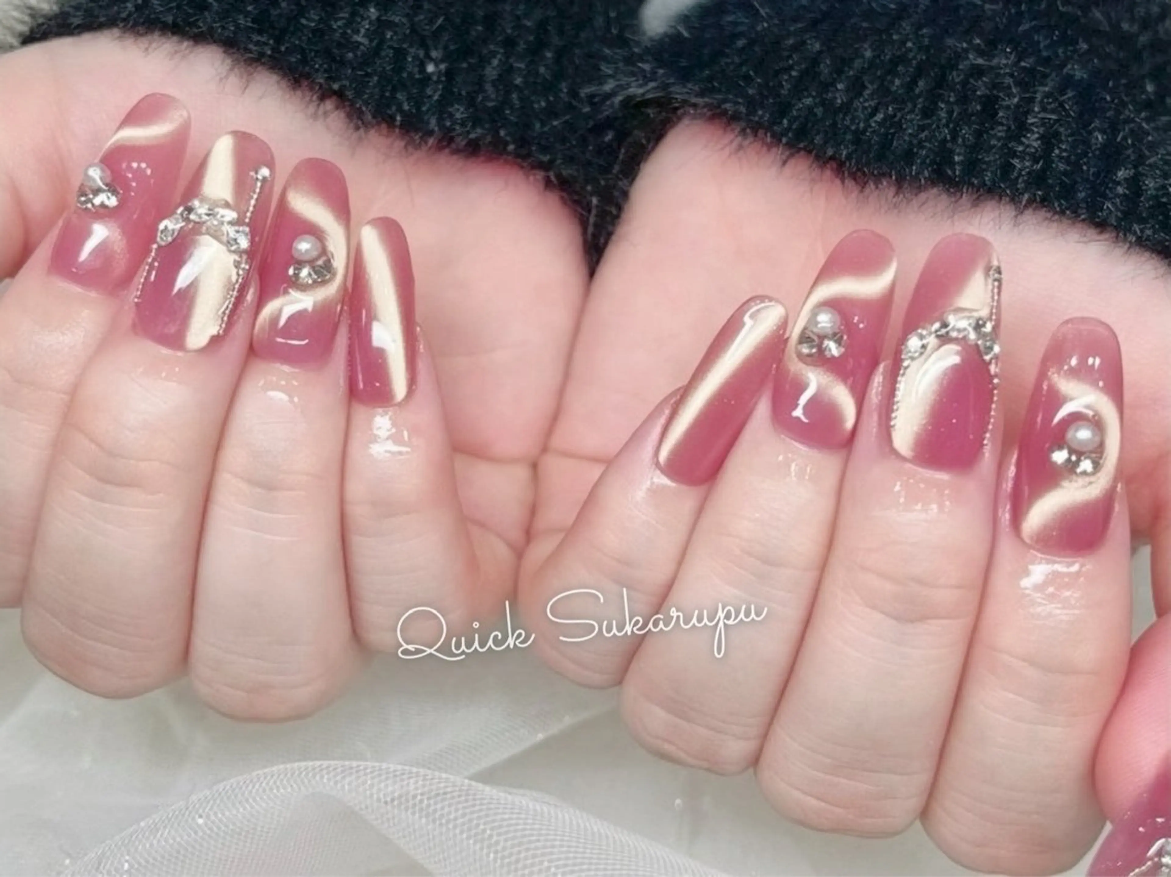 ミディアム ハンドネイル Quick Sukarupu 高田馬場店所属・Quick Sukarupuのネイルデザイン