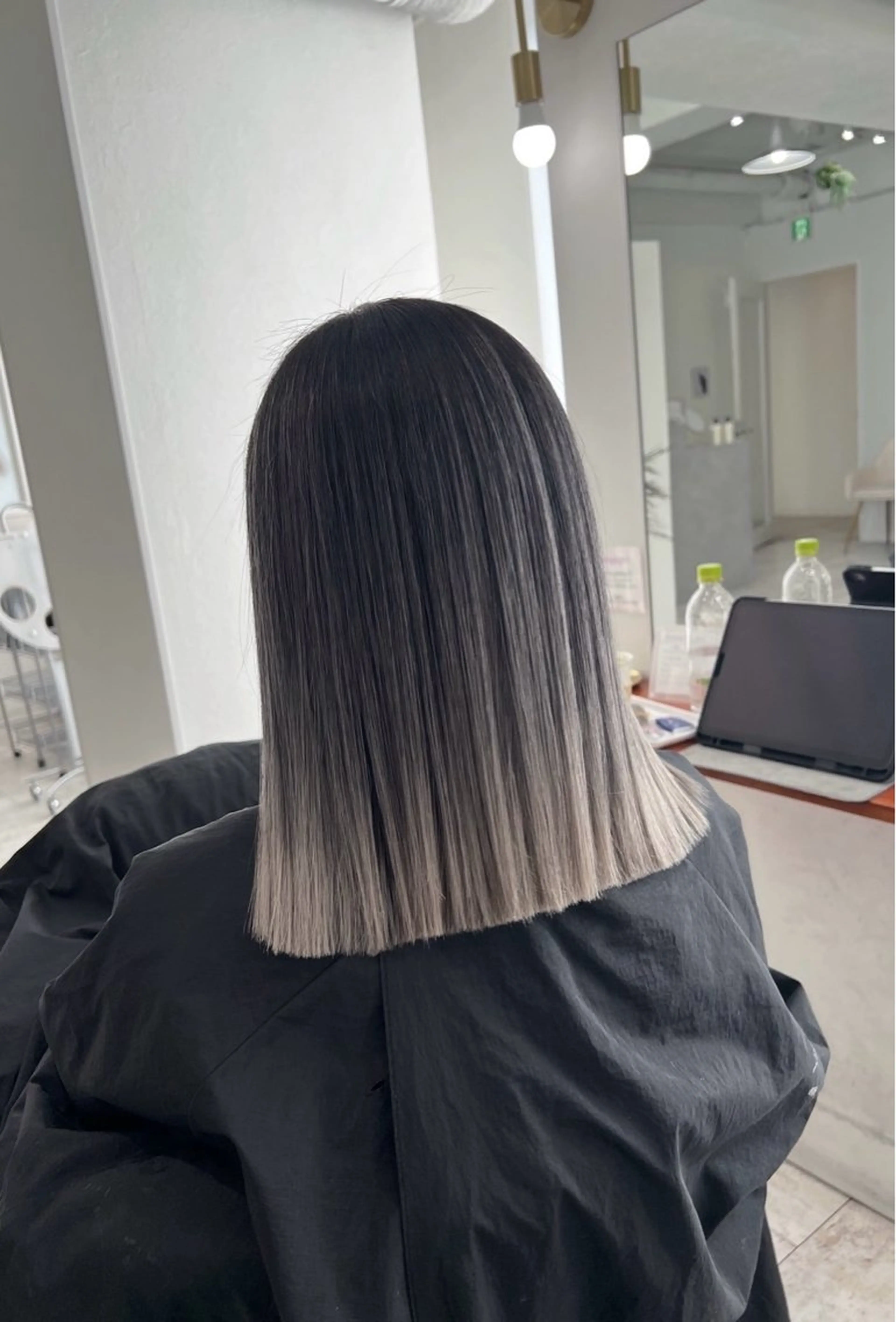 ミディアム カラー バレイヤージュ グレージュ レイヤーカット カット ヘアカラー トリートメント ROBIN所属・指名数No.1 /NAOYAのヘアスタイル