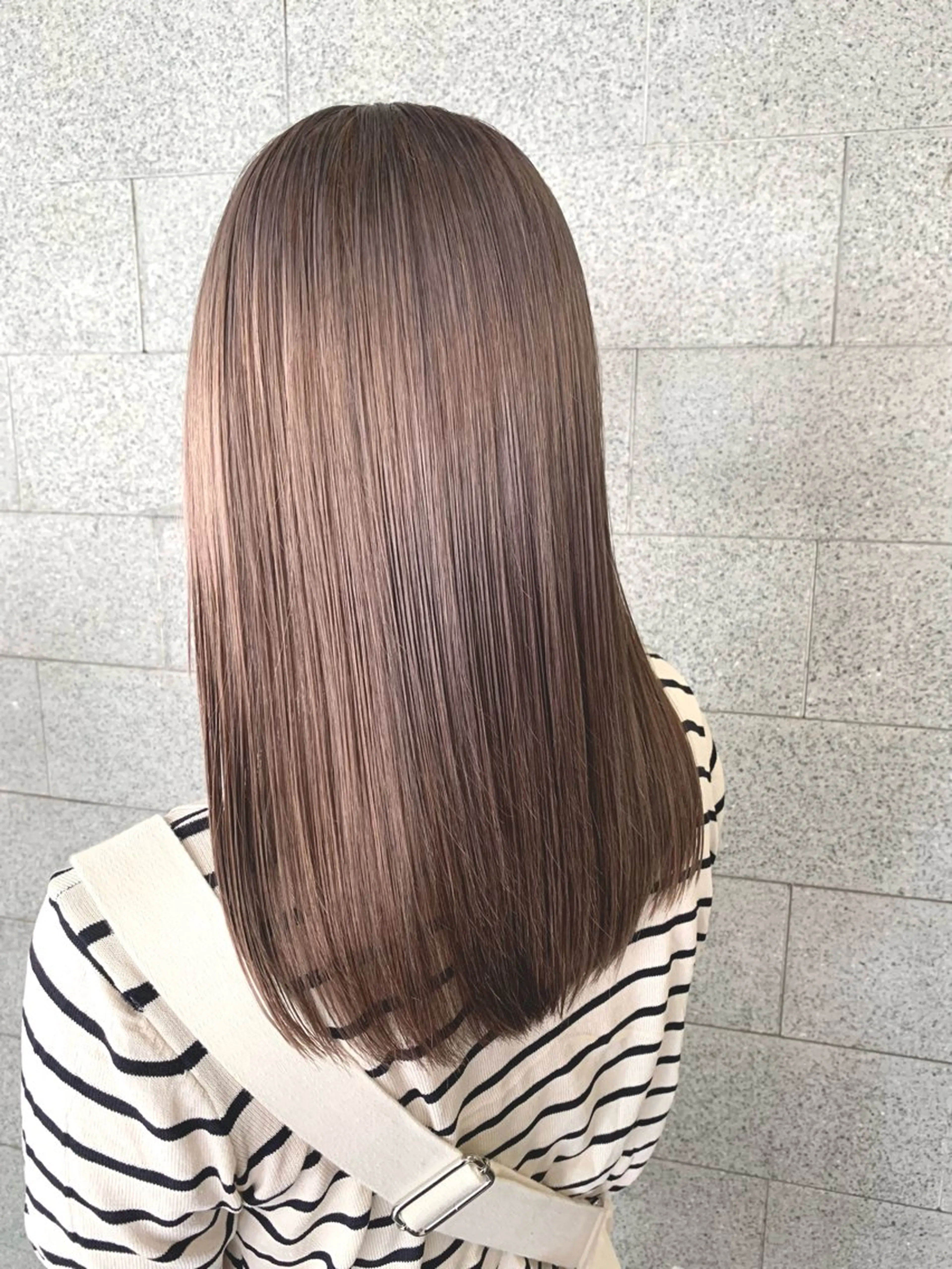 セミロング 西岡 優太のヘアスタイル