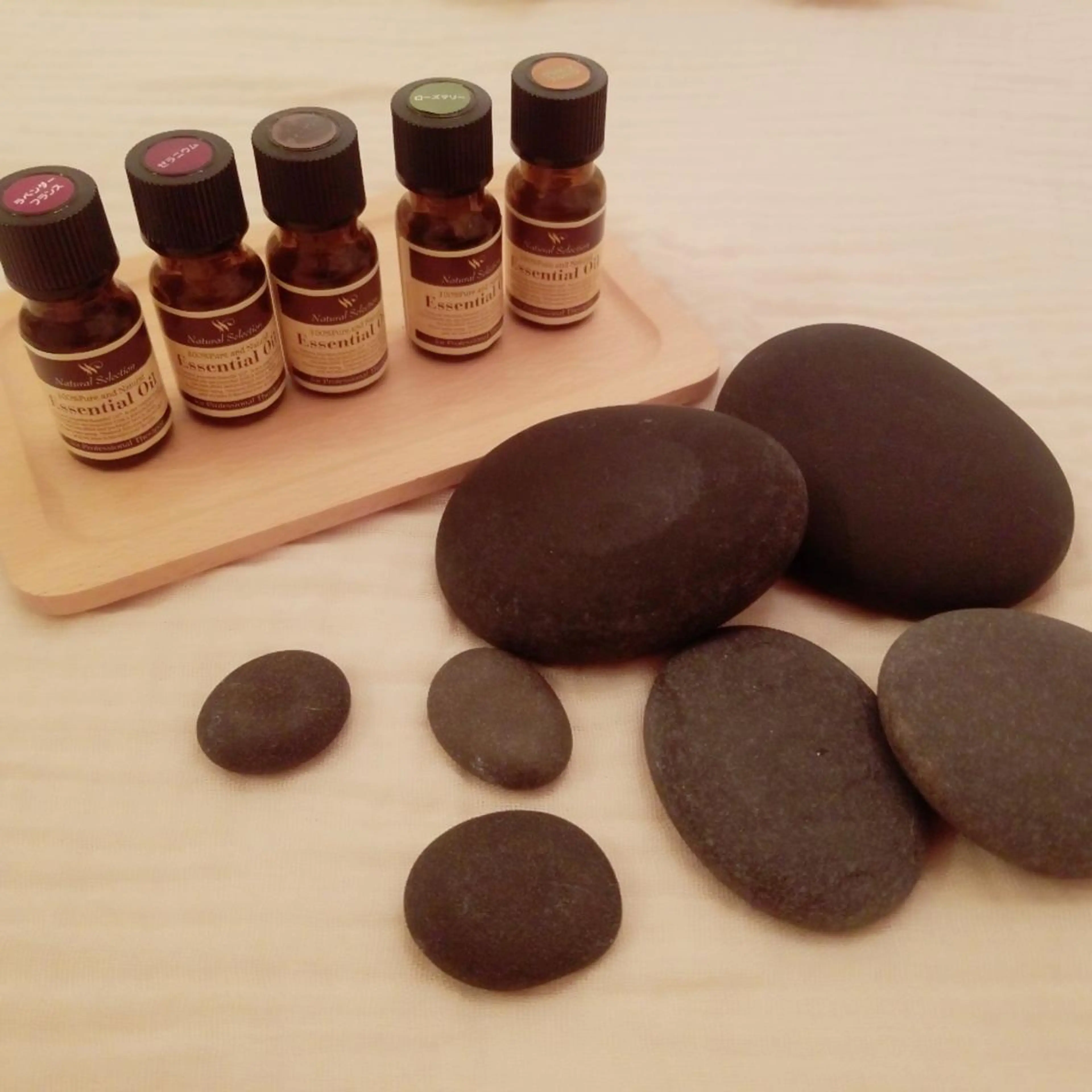 ホットストーン+アロマトリートメント45分の写真