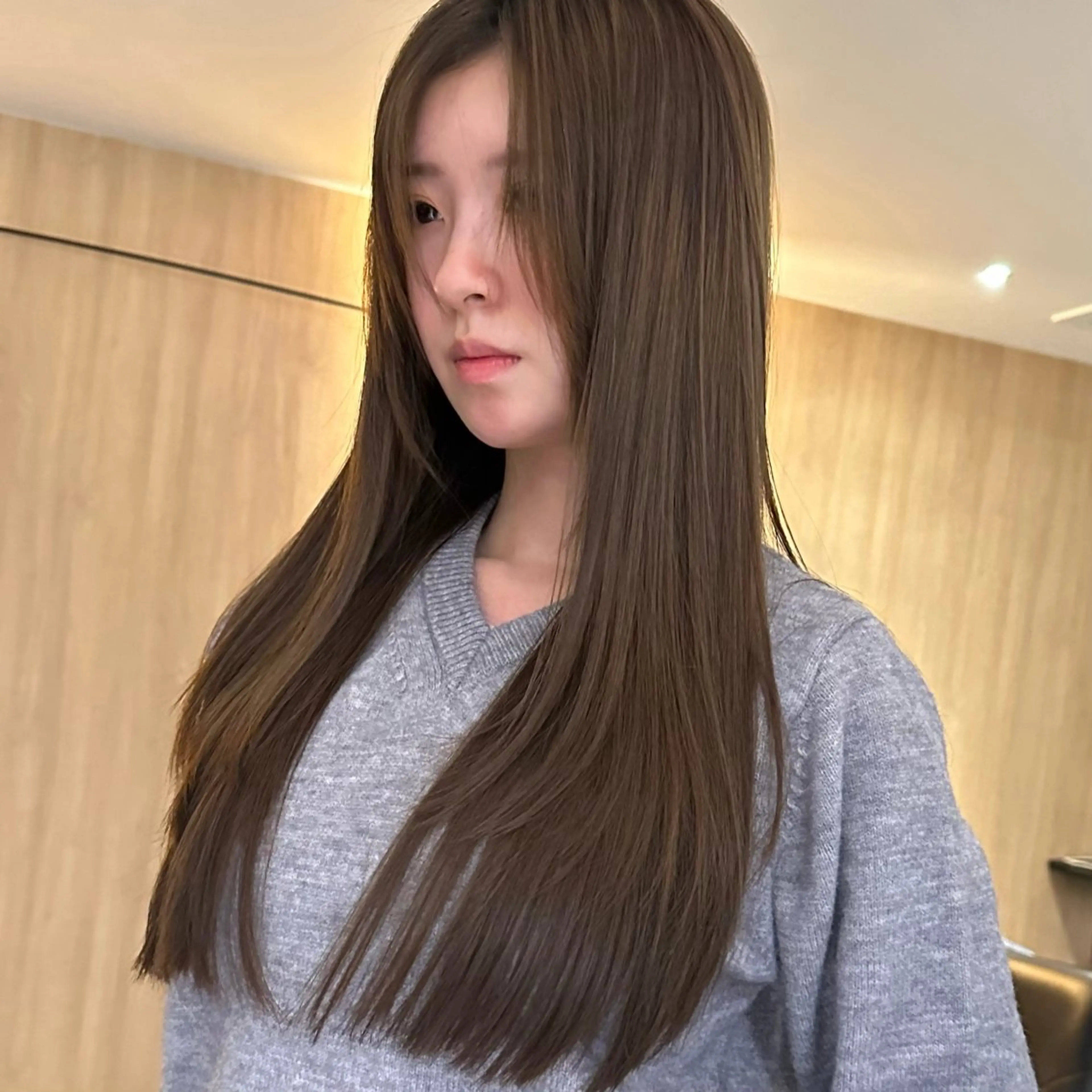 ロング 岸本 理希のヘアスタイル