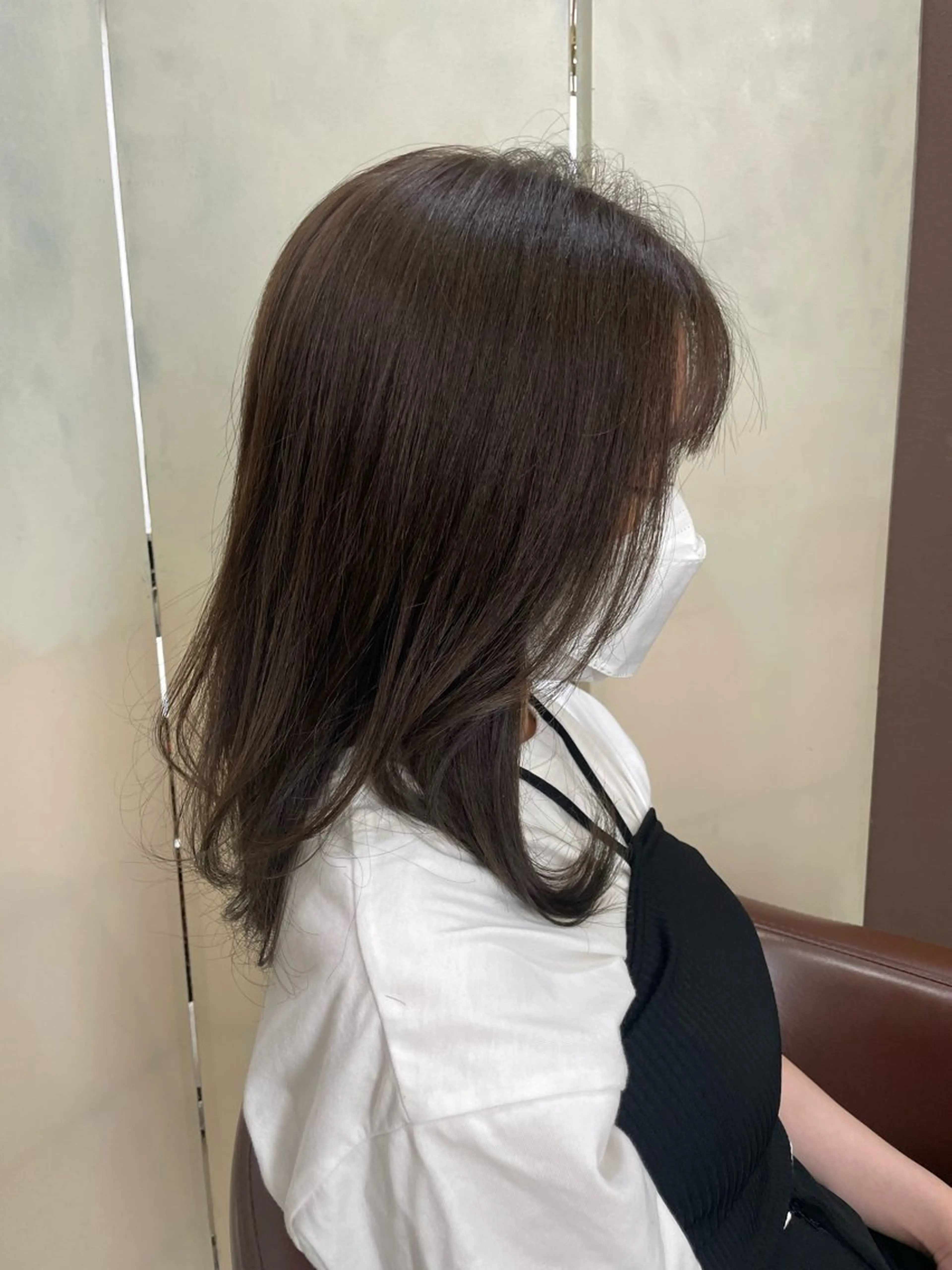 セミロング カラー グレージュ レイヤーカット feliz🤍 RINAのマツエク・マツパデザイン