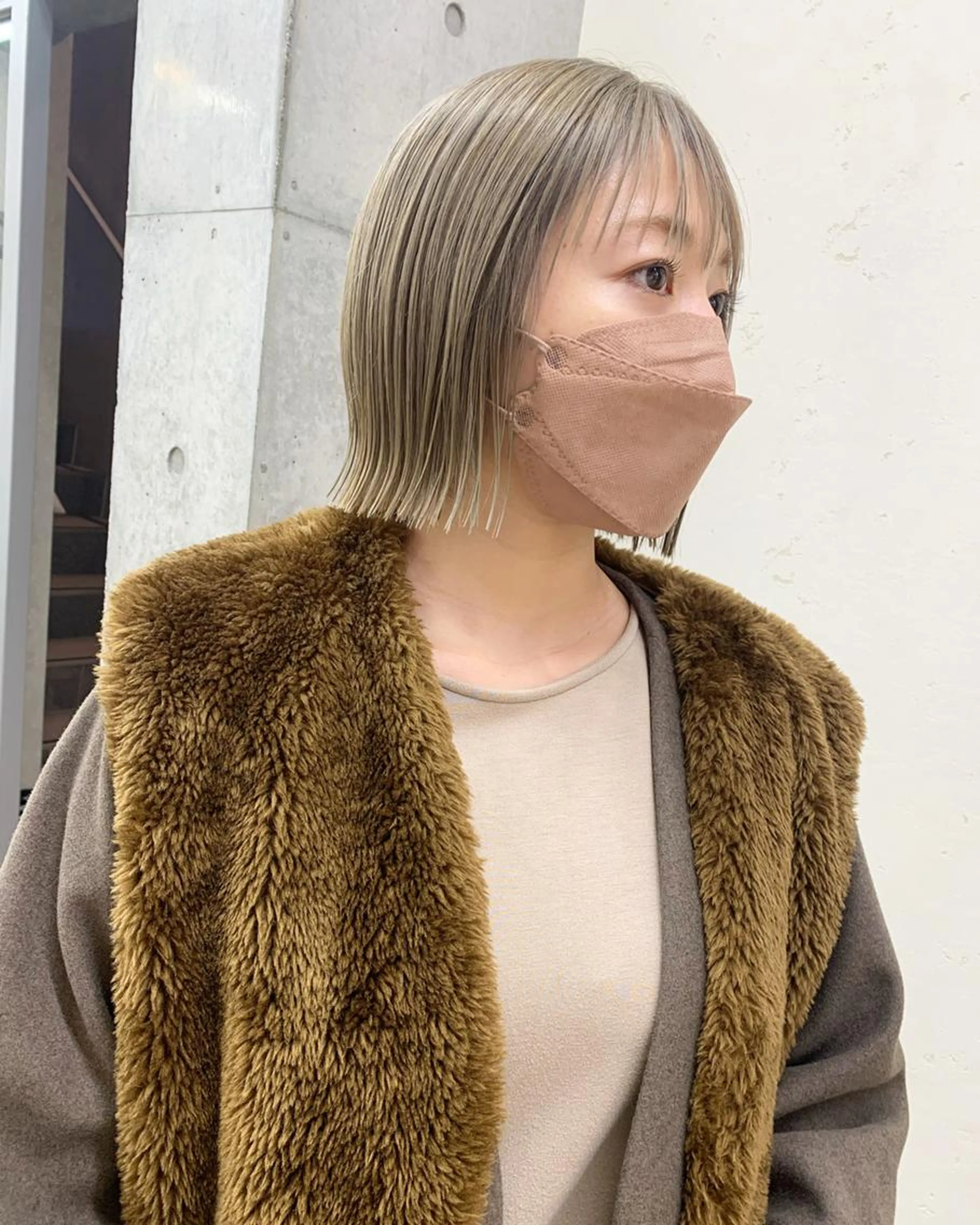 【さりげないアクセント】似合わせカット+イヤリングカラー(ブリーチ有)の写真