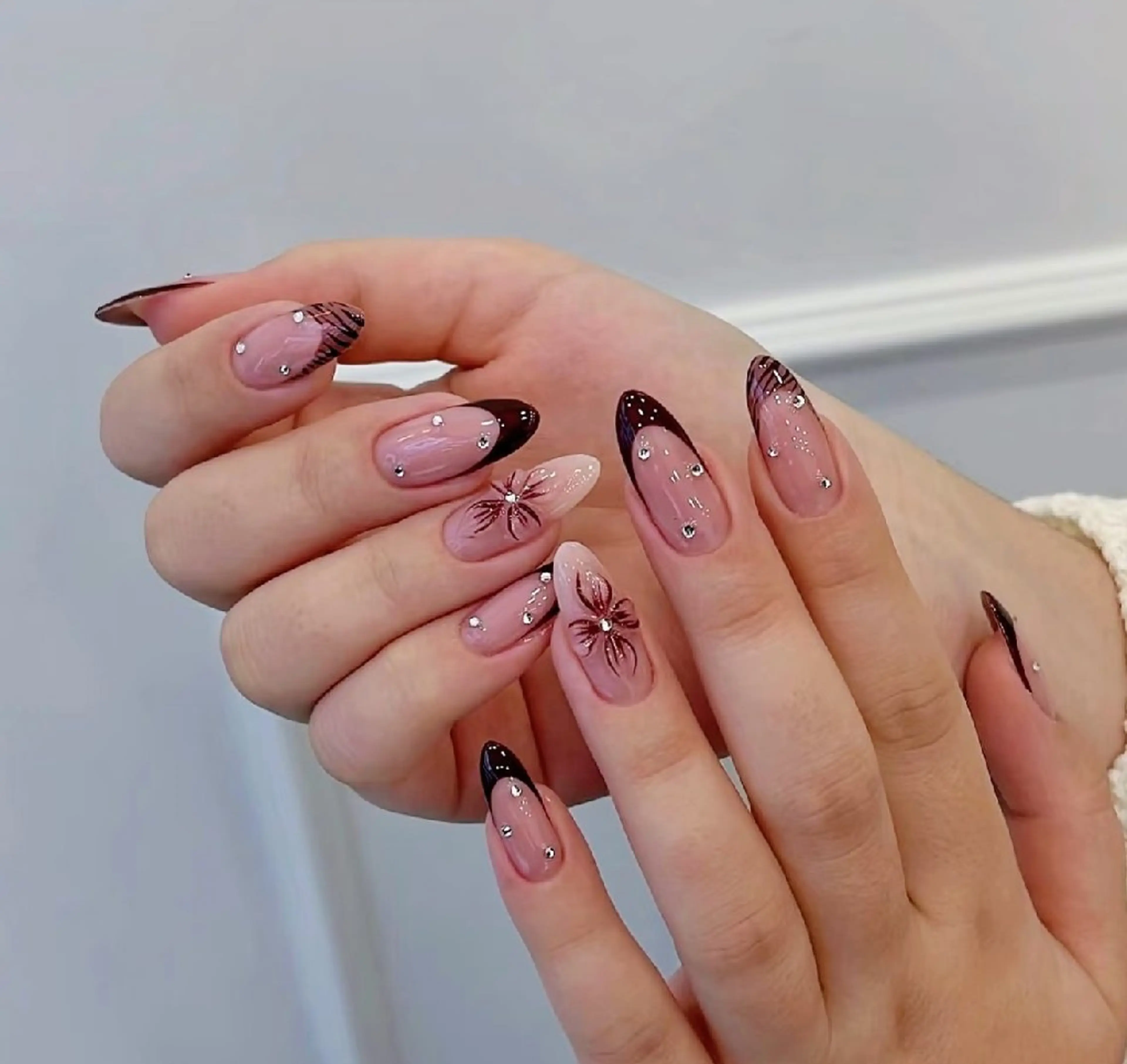 ネイル フレンチネイル 持ち込み 赤色 MIYUKI Nail所属・MIYUKI  美桜のネイルデザイン