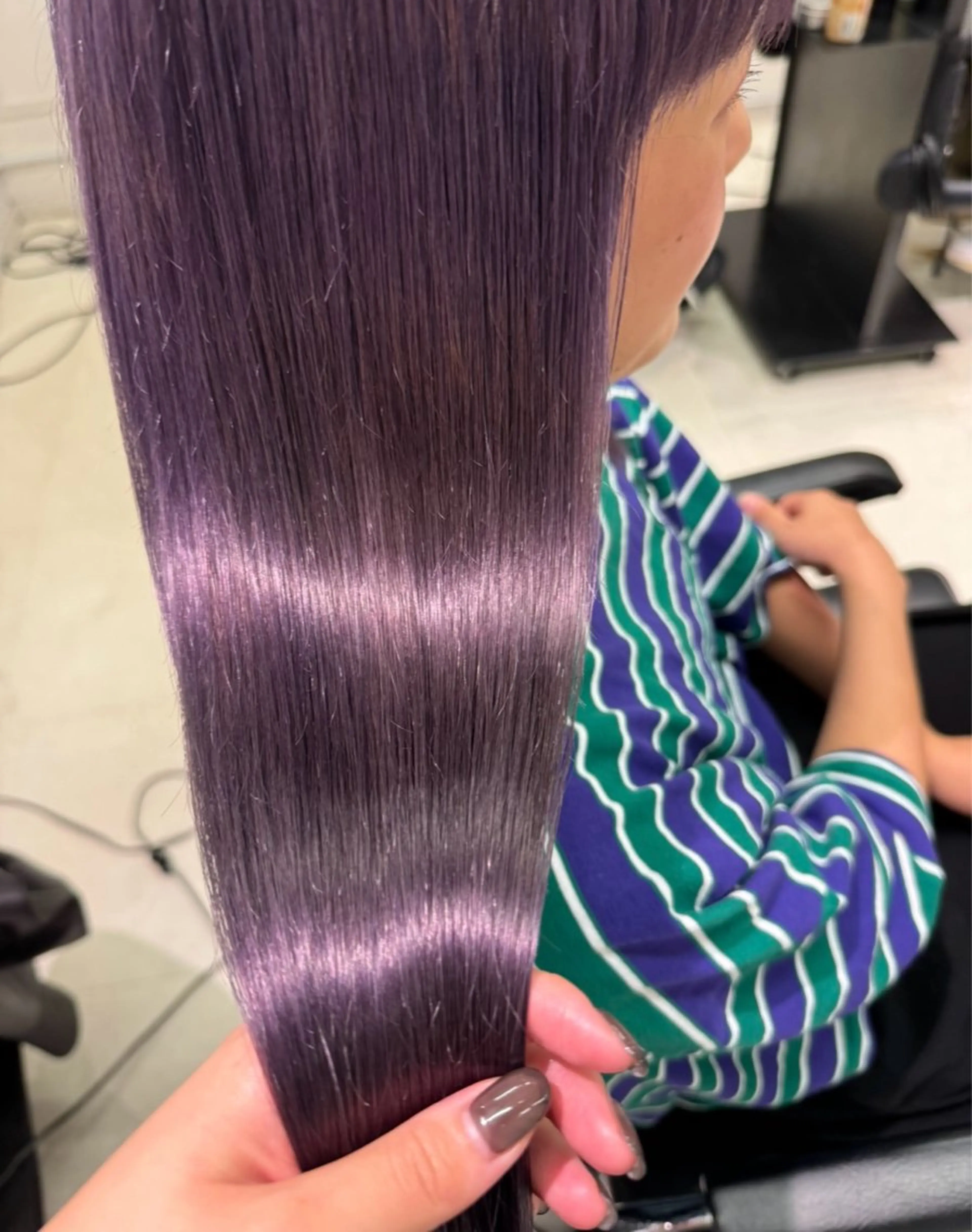 セミロング カラー カット ヘアカラー トリートメント GO TODAY シェアサロン Flos店所属・耳つぼジュエリー 👂🏻🌸ayaのエステ・リラクイメージ